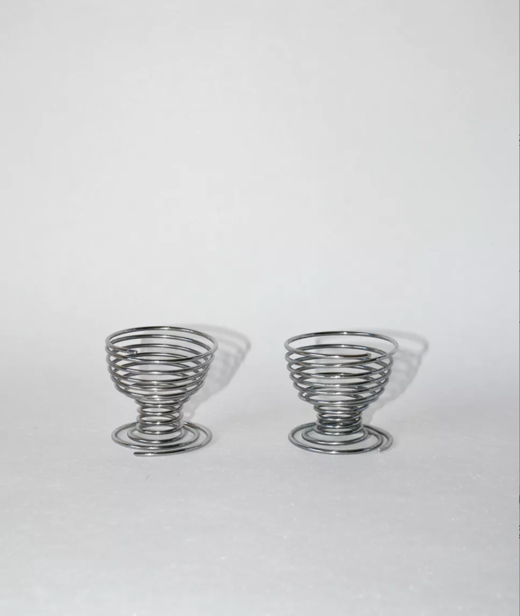 Paire de coquetiers spirales en inox 1970