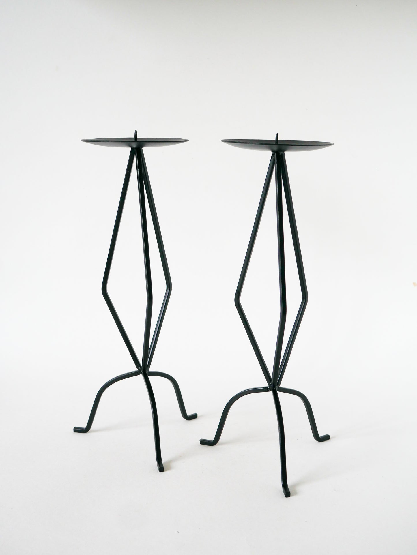 Paire de chandeliers sculpturaux en fer forgé, Brutalistes, 1970