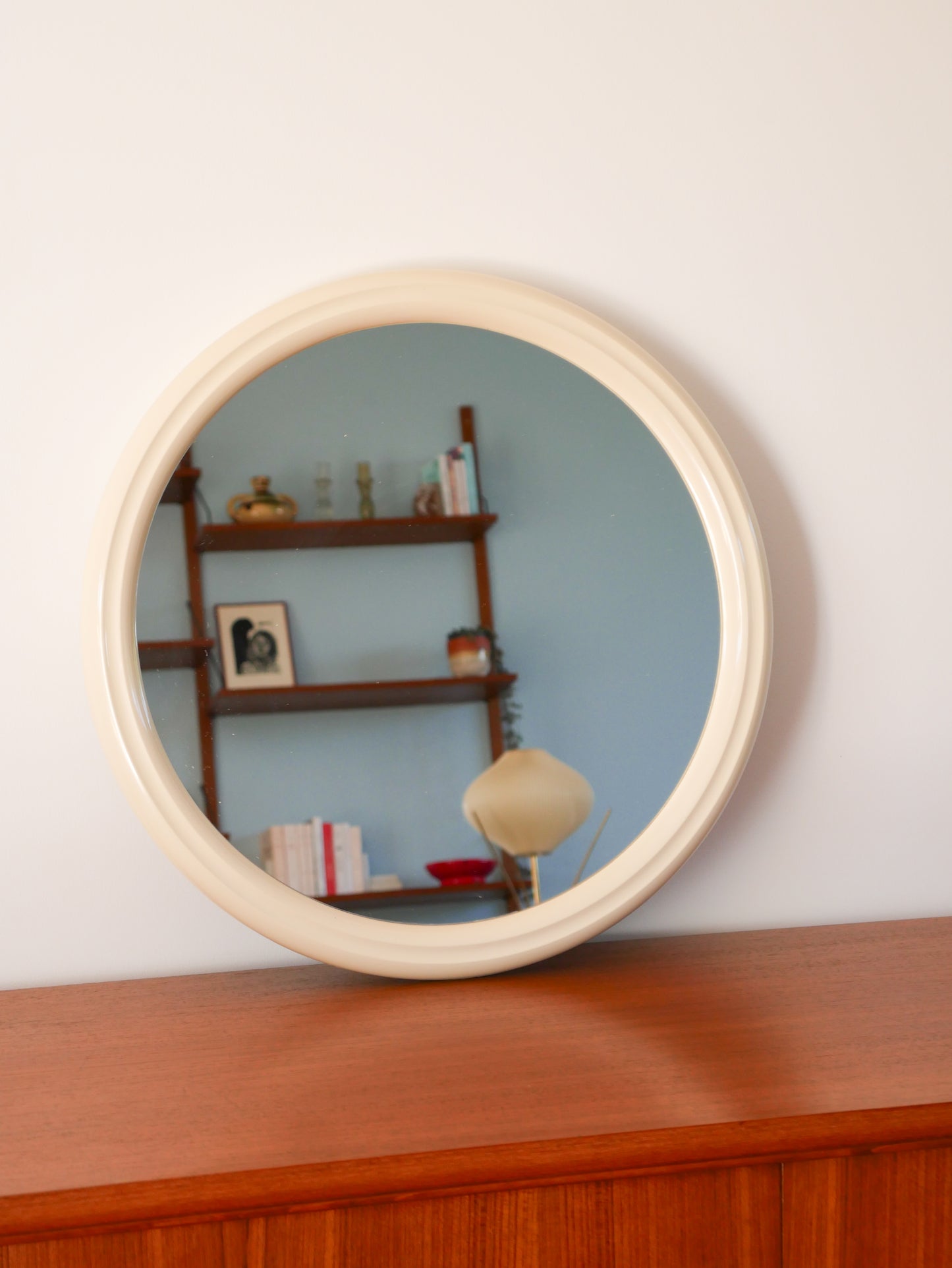 Grand miroir en plastique, Ivoire, Design, 1970 - 50 cm