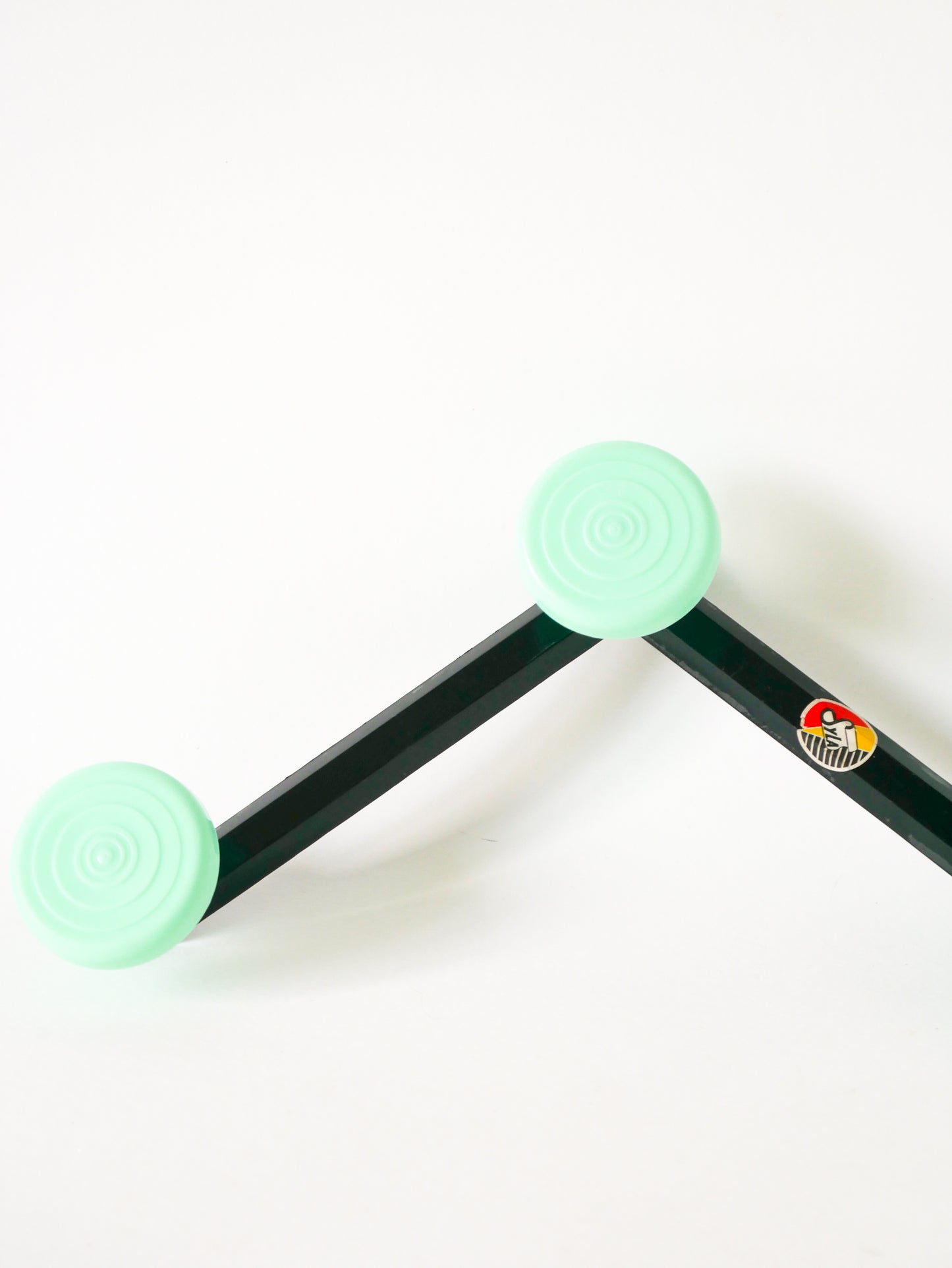 Patère en plastique Syla, Vert menthe et Noir, Design, 1970