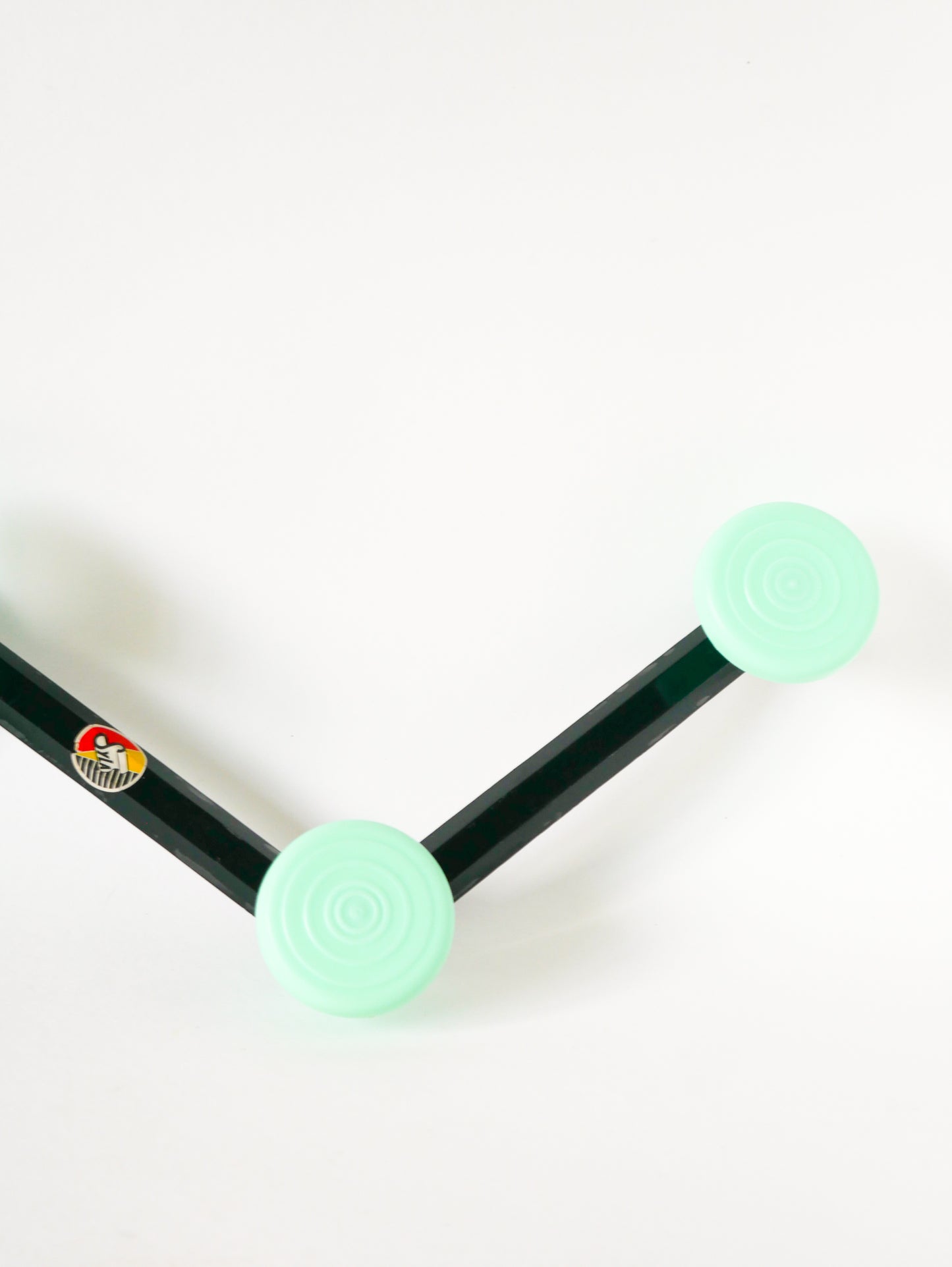 Patère en plastique Syla, Vert menthe et Noir, Design, 1970