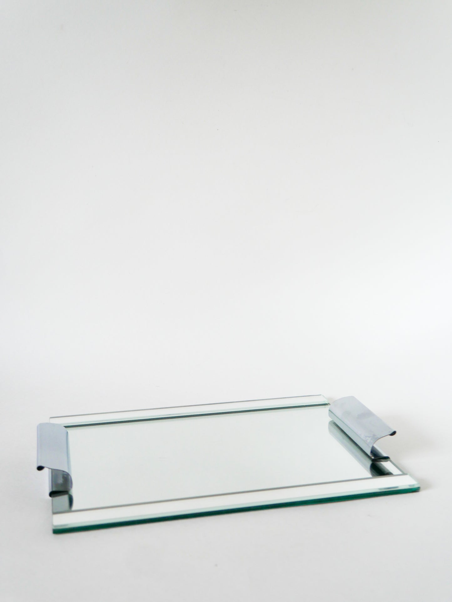 Plateau miroir rectangulaire en métal chromé, Design, 1960