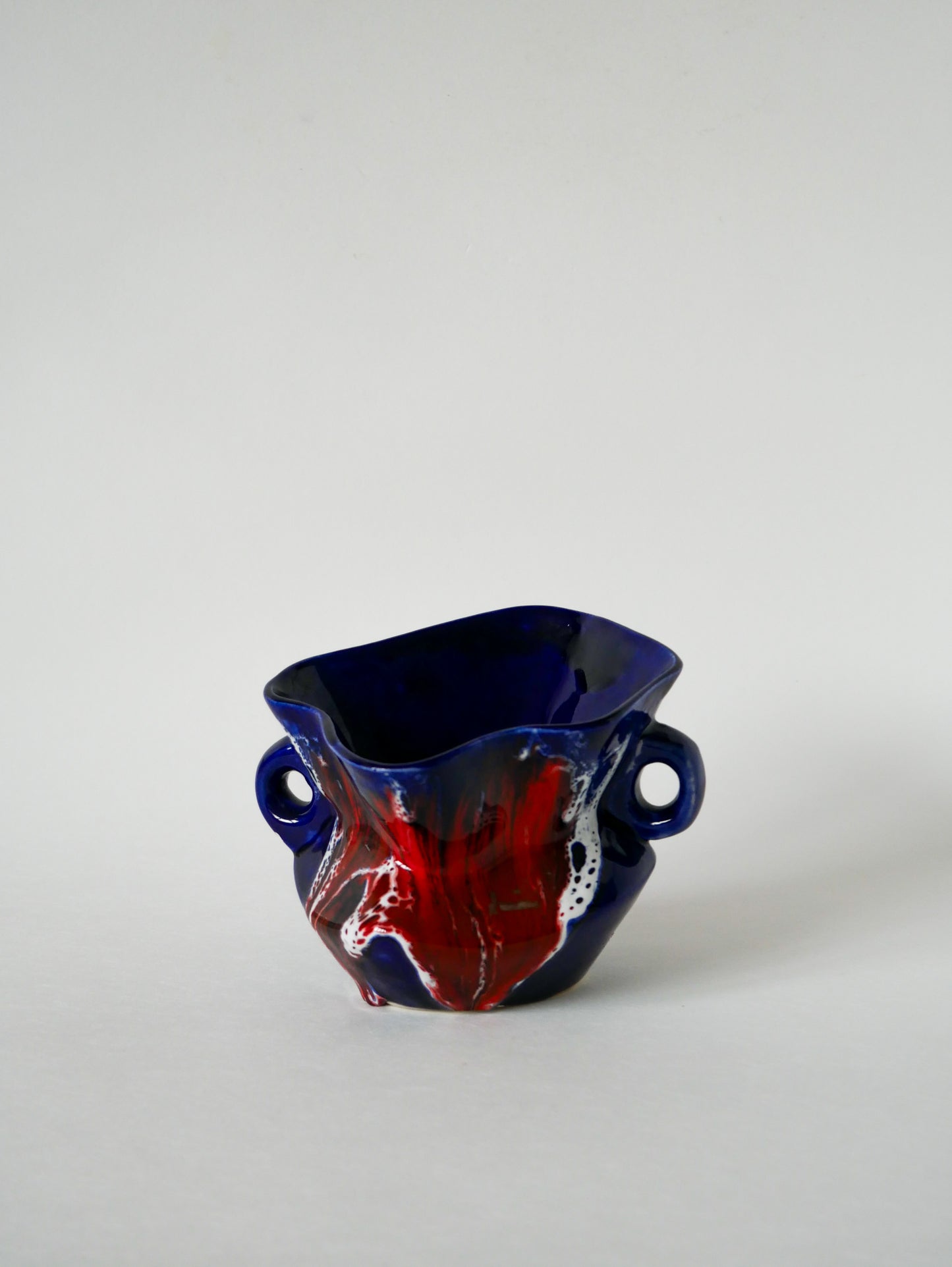 Vase en céramique / Fat Lava rouge, bleu et blanc, 1970