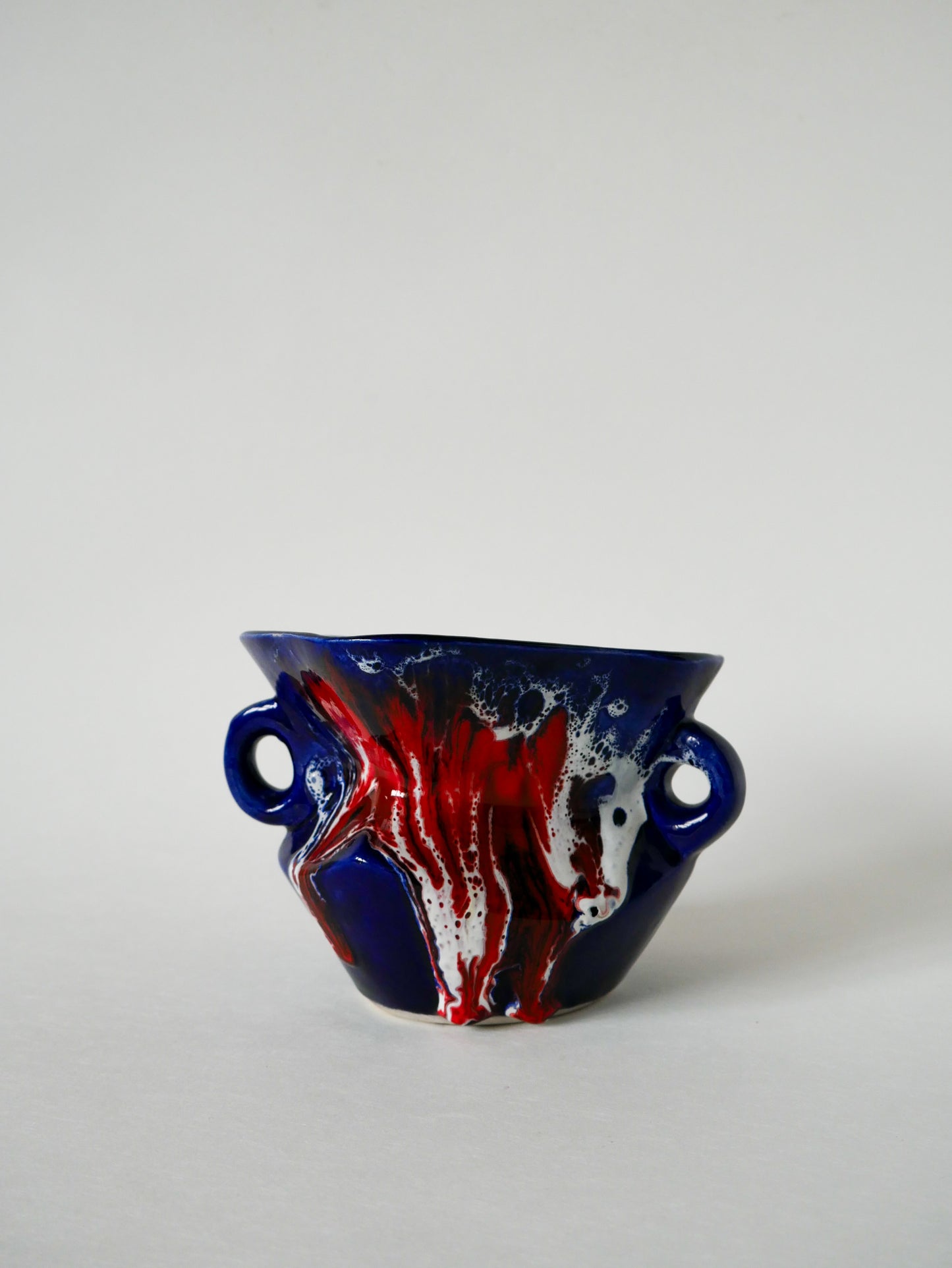 Vase en céramique / Fat Lava rouge, bleu et blanc, 1970