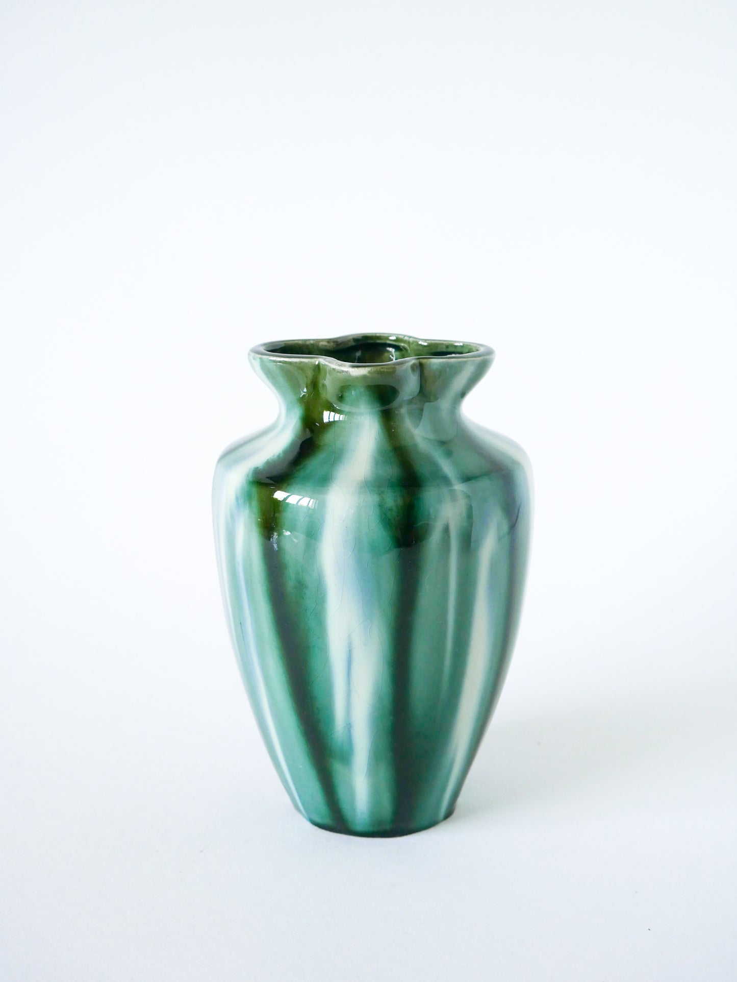 Vase en céramique vernissée, encolure Fleur, Design, 1970