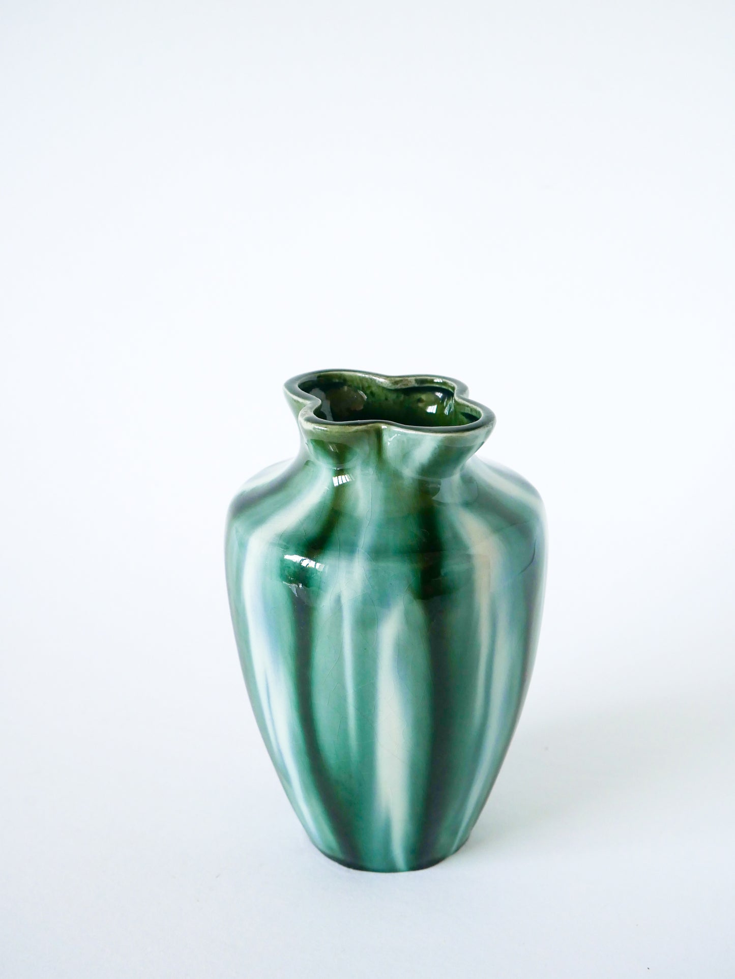 Vase en céramique vernissée, encolure Fleur, Design, 1970