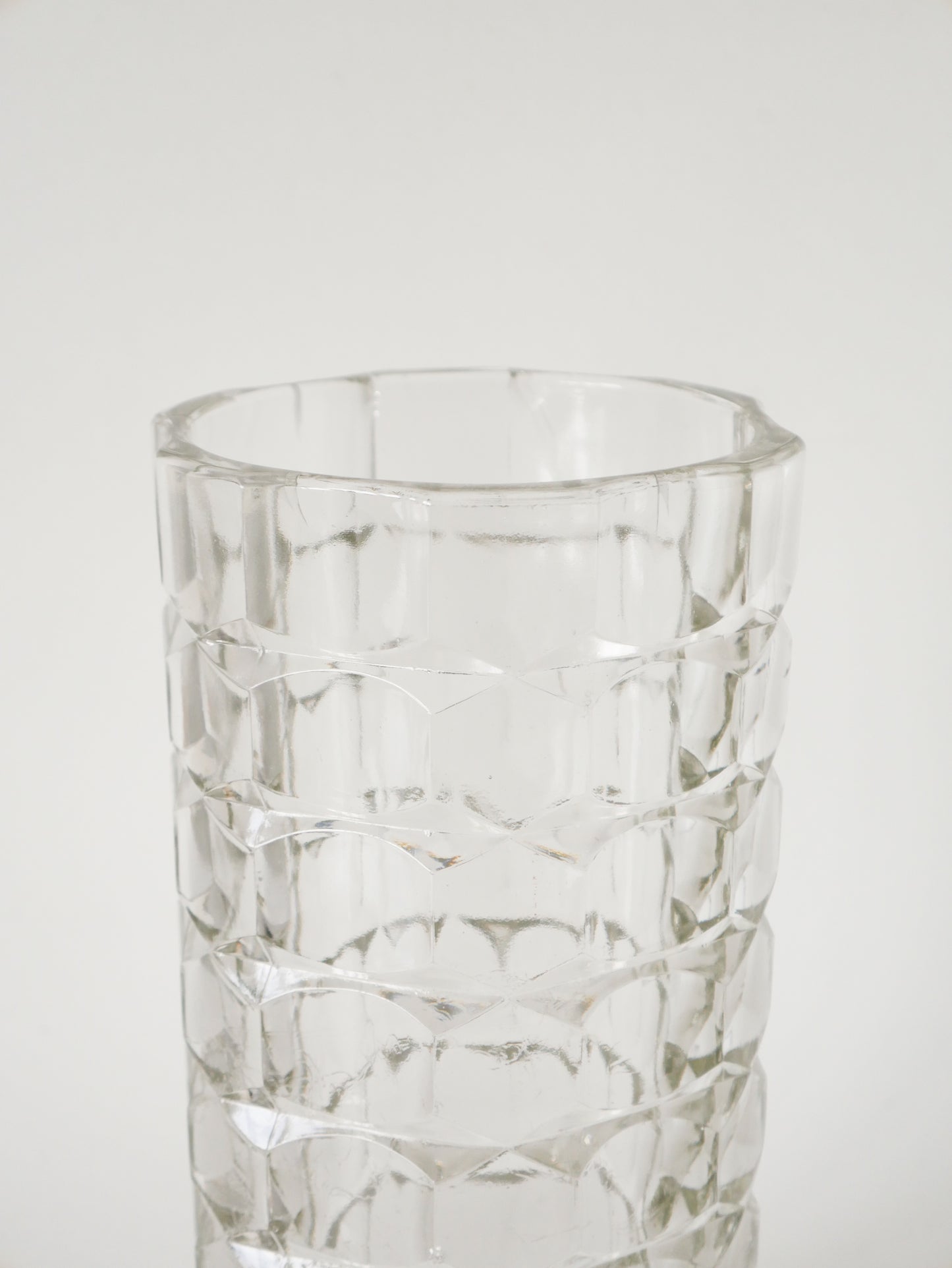 Grand vase en verre pressé moulé, Made in Italy, 1970