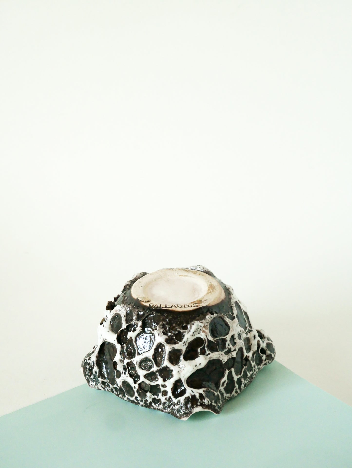 Mortier et pilon en céramique, Fat Lava, Brun, signé Vallauris, 1970