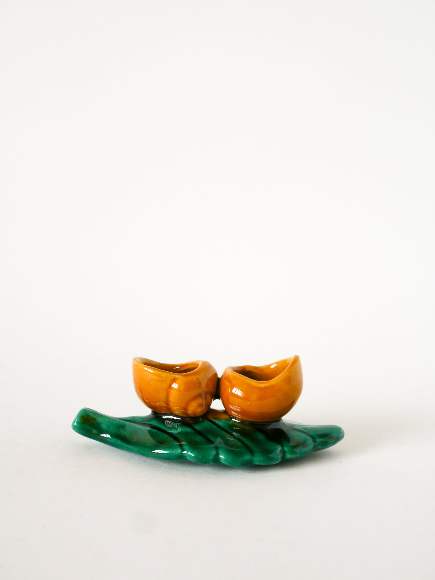 Mini plat de présentation en barbotine, modèle Escargot, 1970