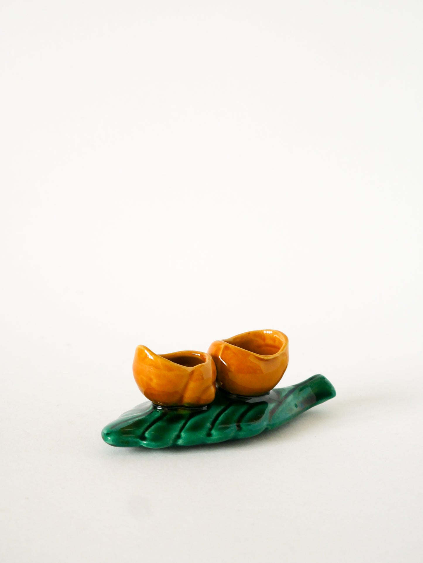 Mini plat de présentation en barbotine, modèle Escargot, 1970