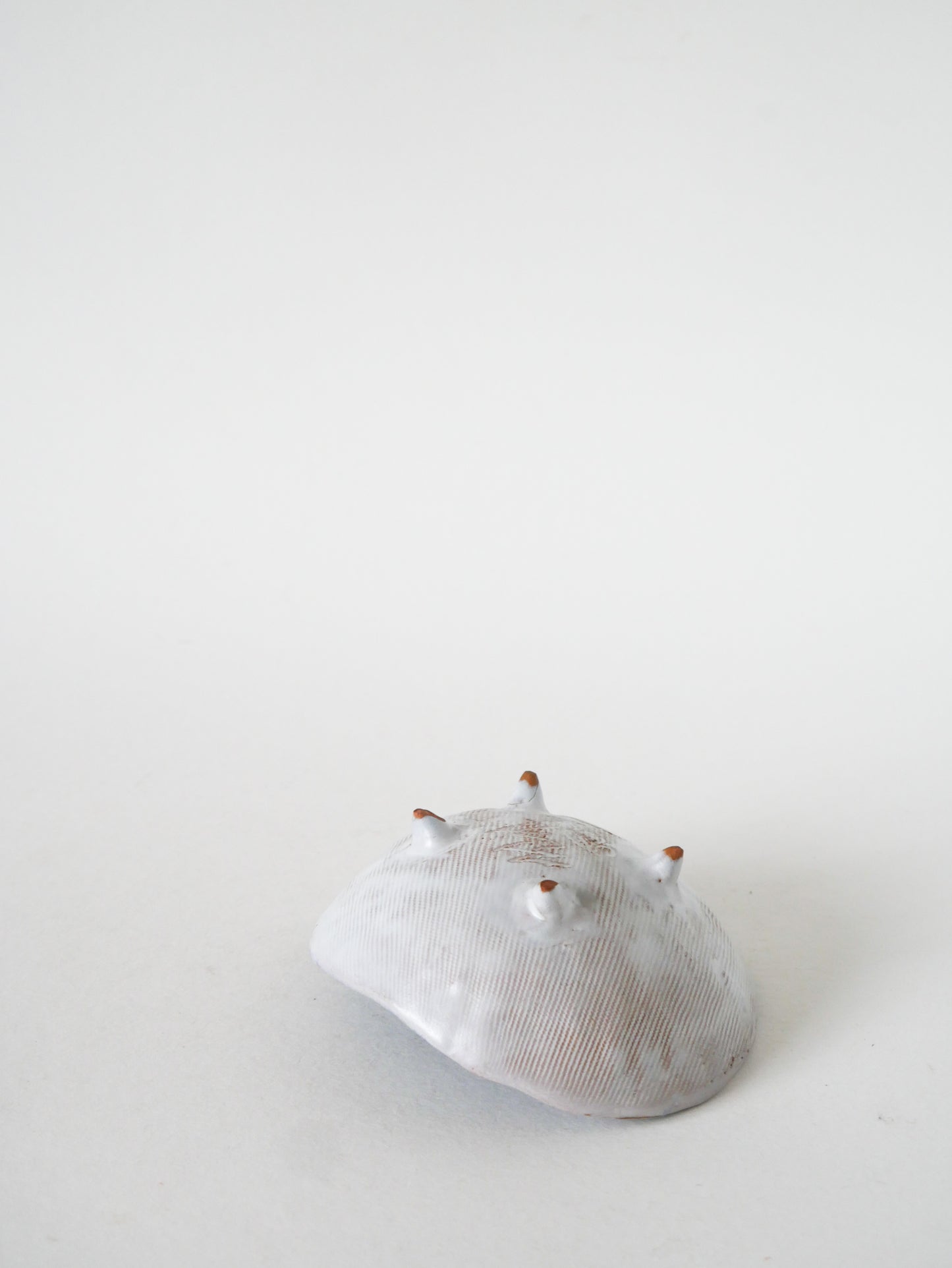 Vide-poche tripode en céramique, Bleu Ciel & Bleu Cobalt, 1970