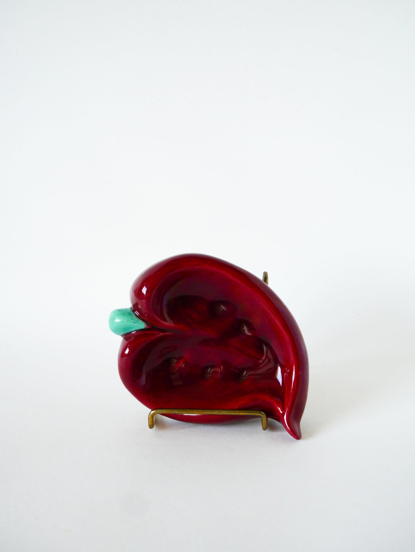 Vide-poche en céramique, modèle Poivron, Bordeaux, Vallauris, 1970