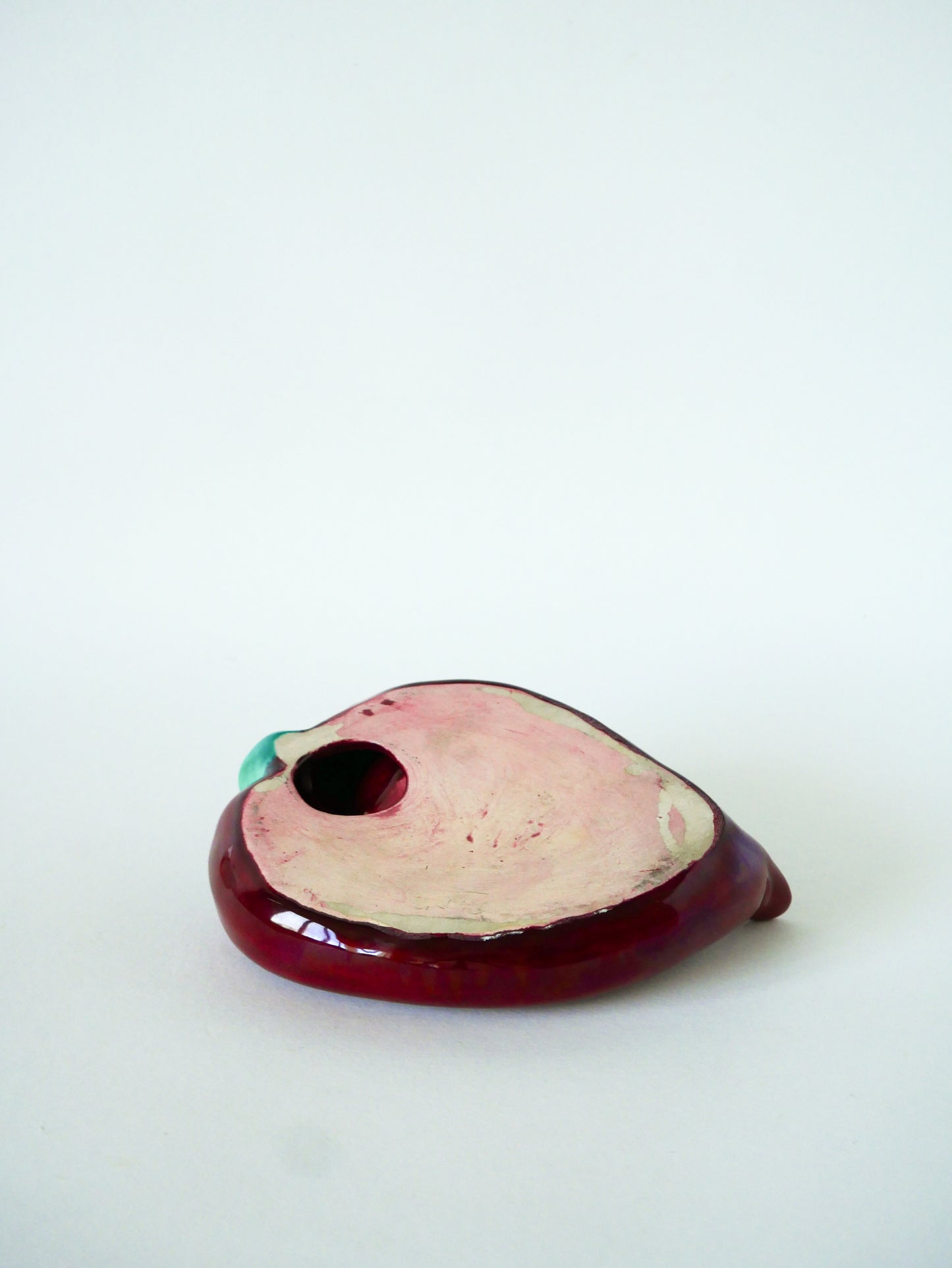 Vide-poche en céramique, modèle Poivron, Bordeaux, Vallauris, 1970