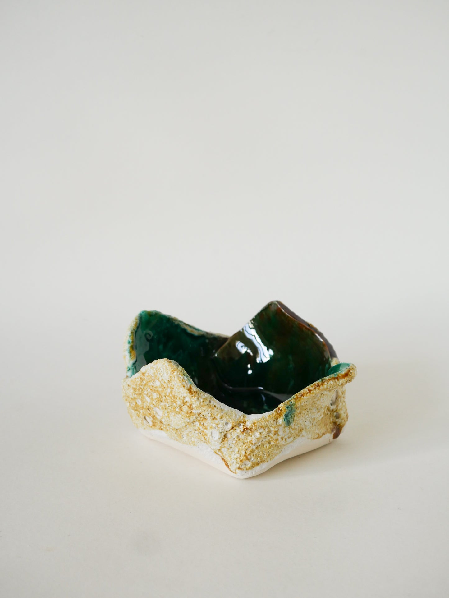 Vide-poche en Fat Lava, encolure Fleur, Jaune & Vert, 1970 - 15 X 7 cm