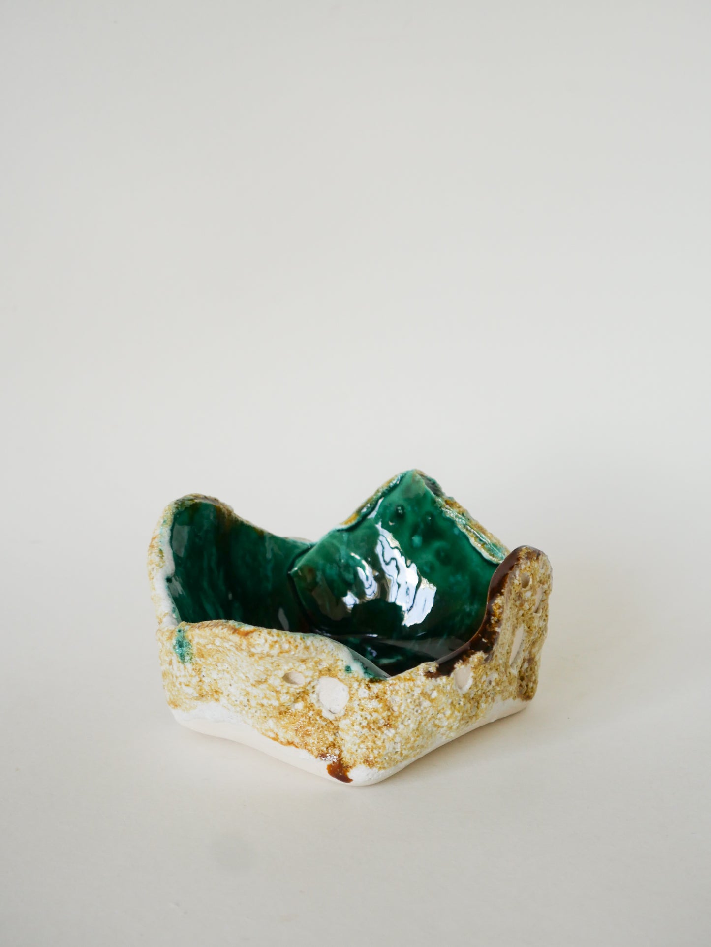 Vide-poche en Fat Lava, encolure Fleur, Jaune & Vert, 1970 - 15 X 7 cm