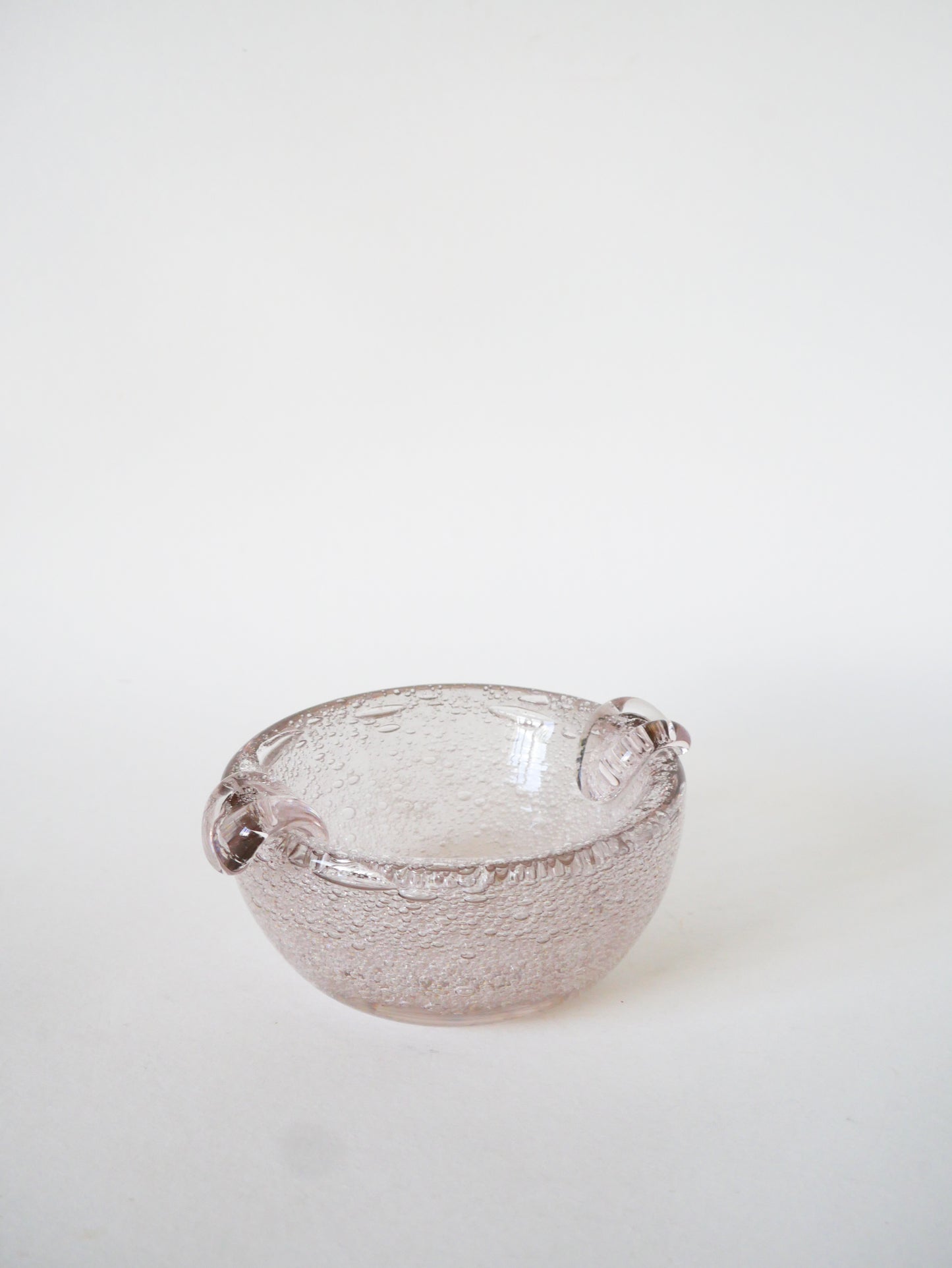 Cendrier en verre bullé de Biot, Rose, 1960
