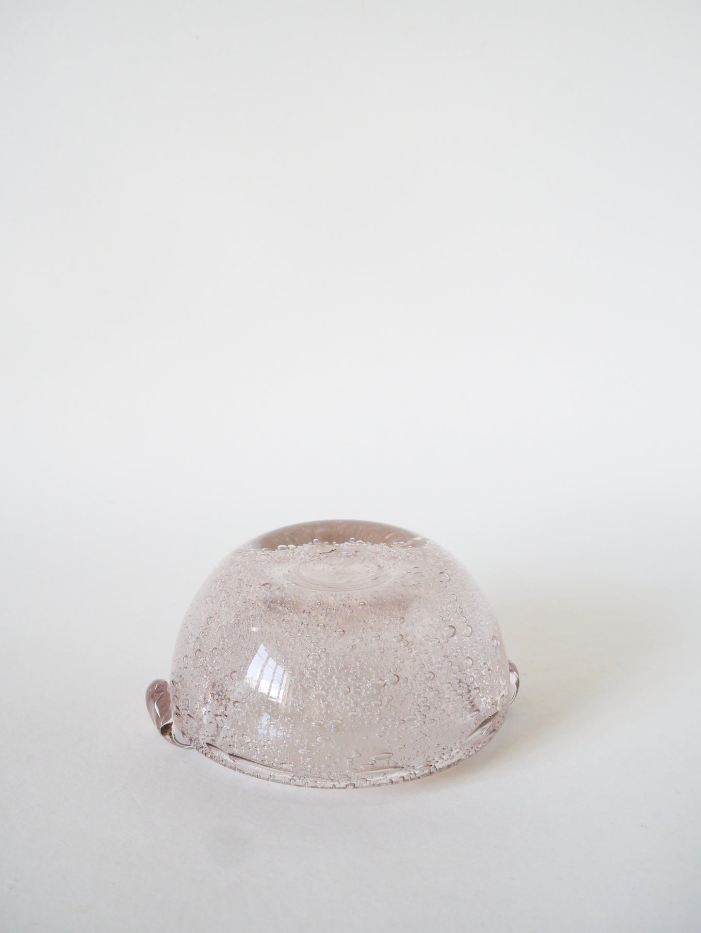 Cendrier en verre bullé de Biot, Rose, 1960