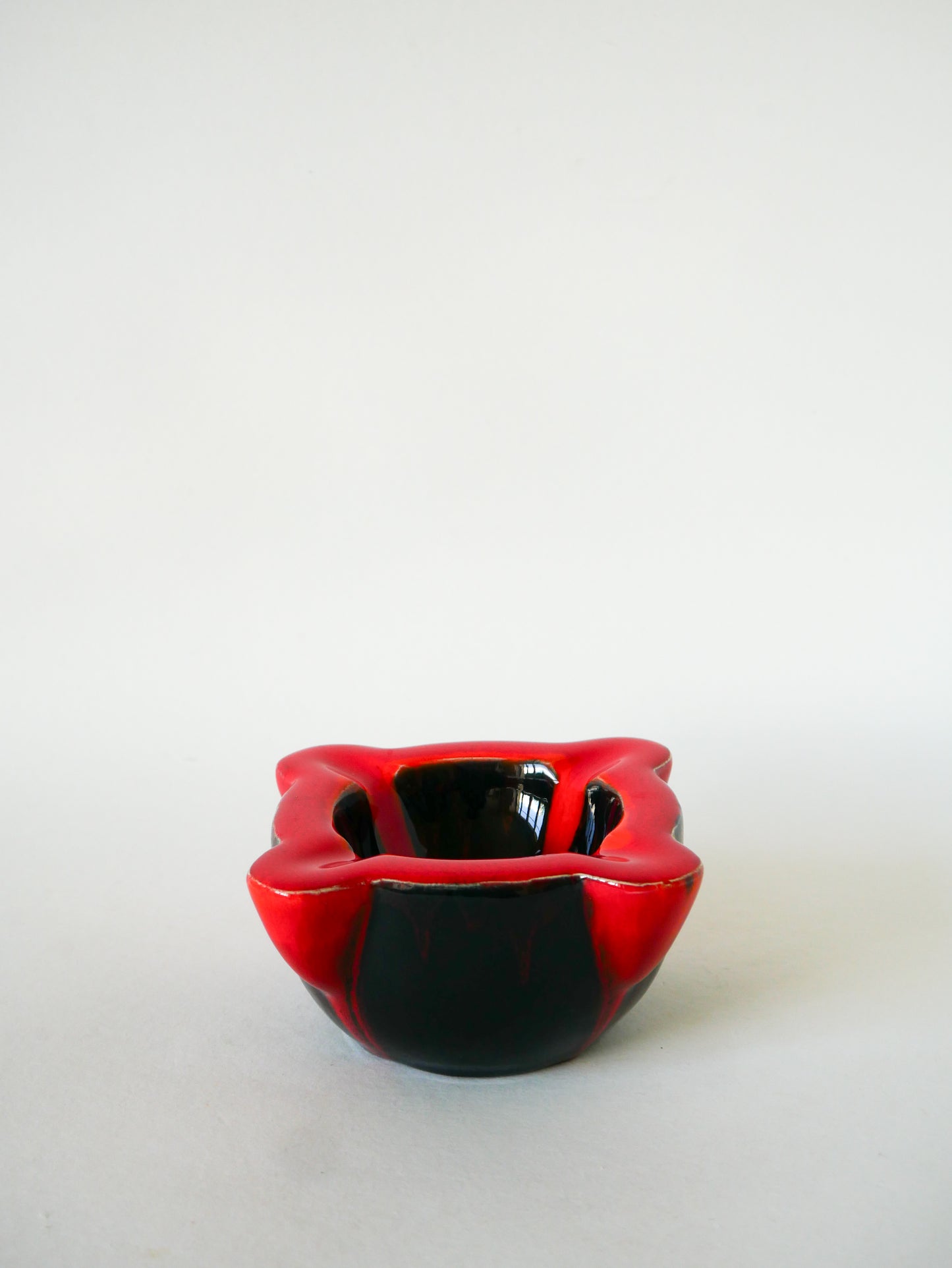 Mortier en céramique, Noir & Rouge, 1970