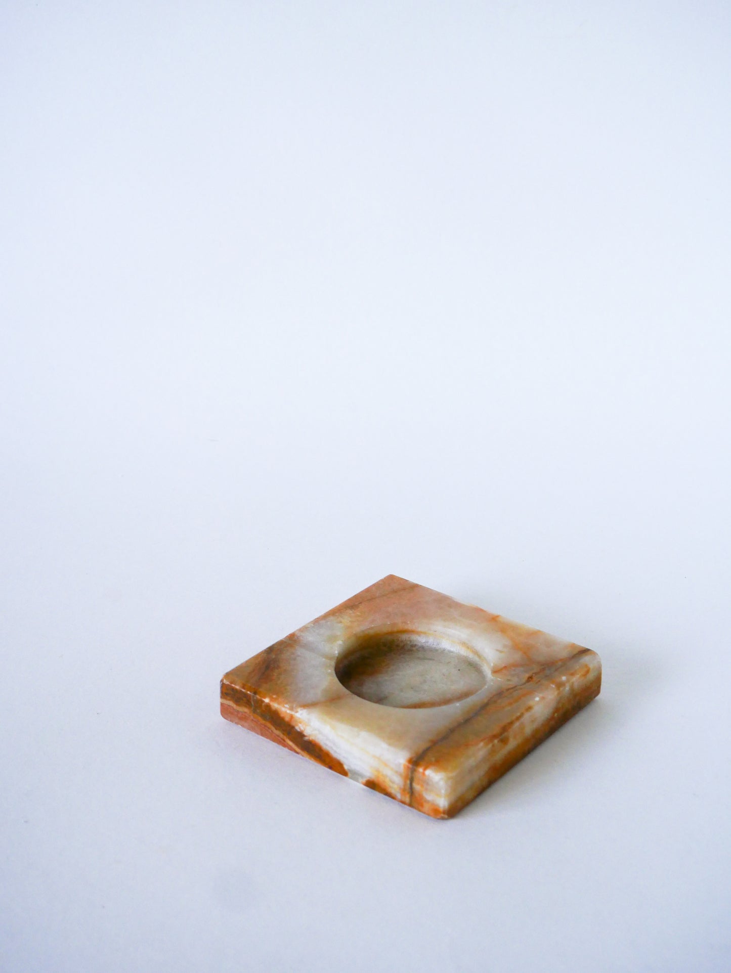 Cendrier en onyx carré, Blanc & Beige, Design, 1970