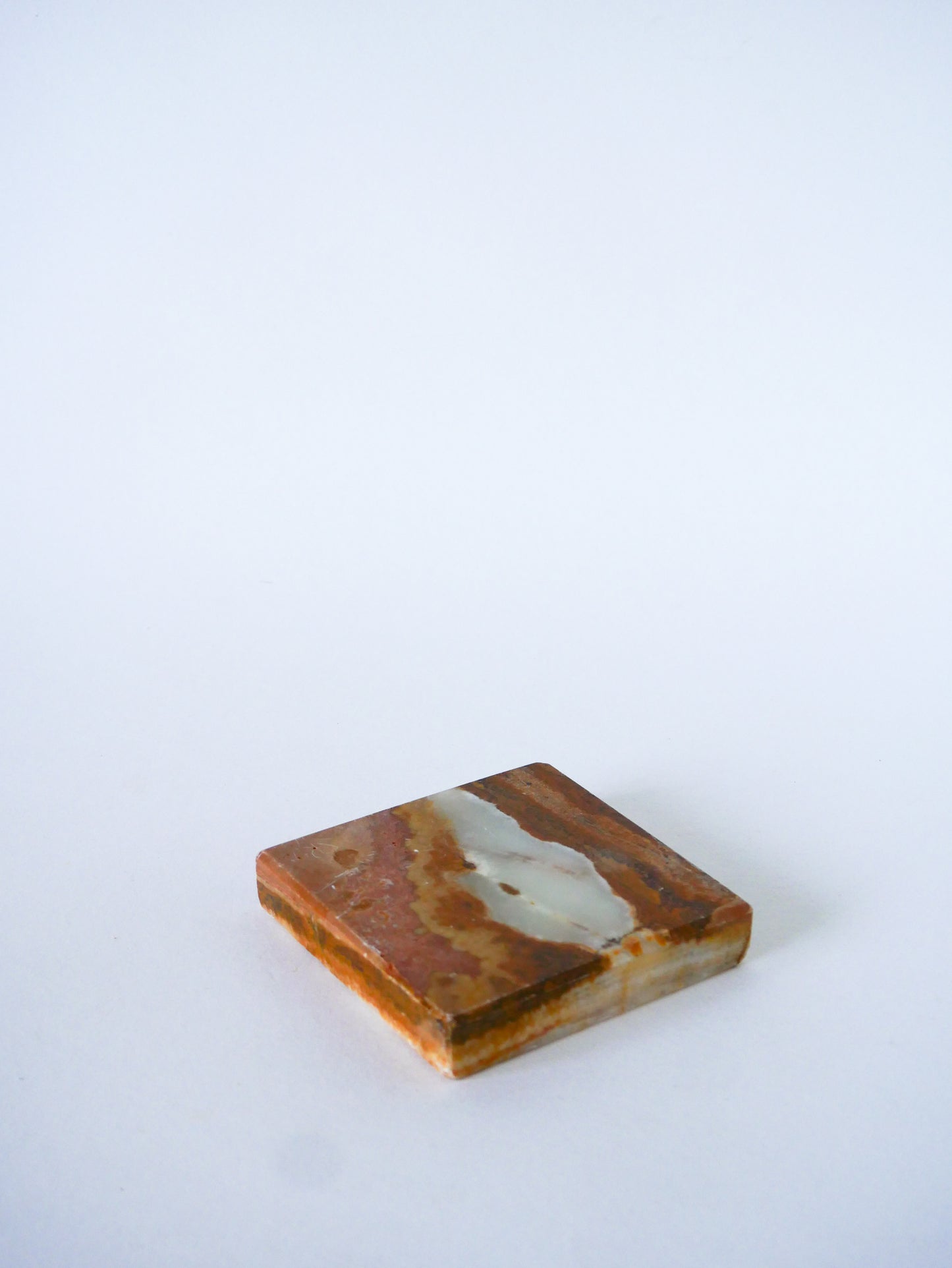 Cendrier en onyx carré, Blanc & Beige, Design, 1970
