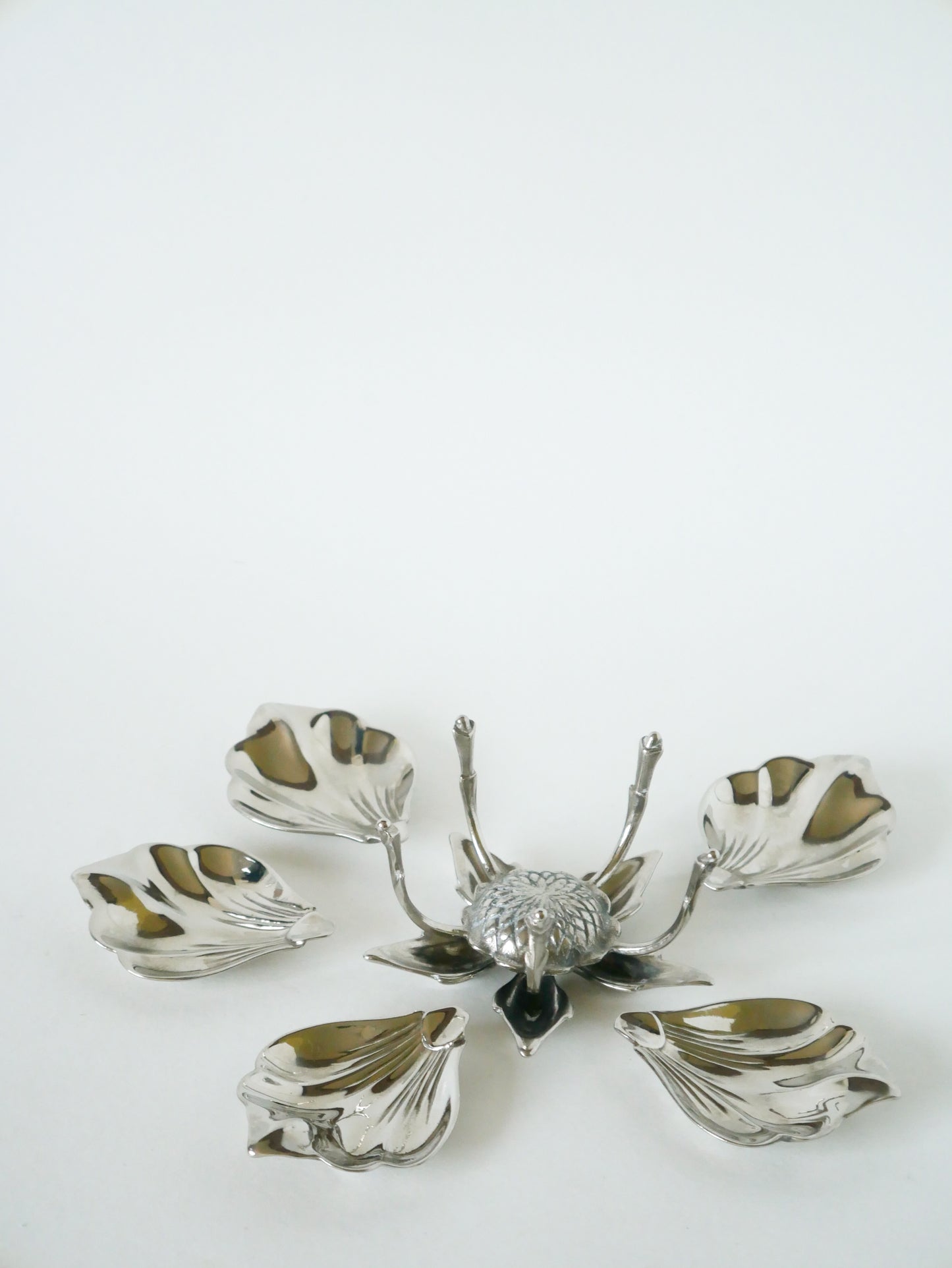 Vide-poche / cendrier en métal argenté, forme Fleur & Pétales, 1970