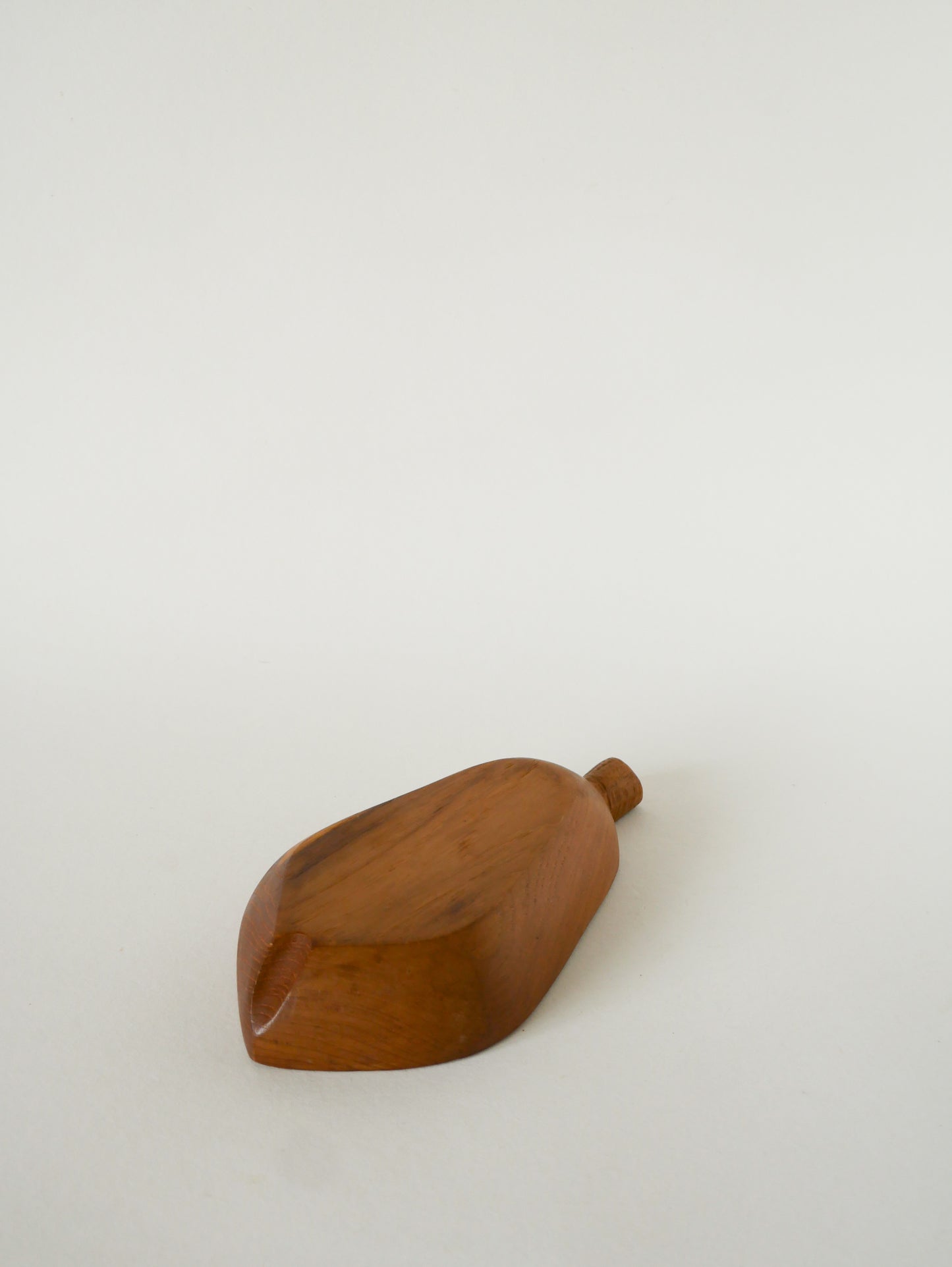 Vide-poche en Bois d'Olivier, Poire, 1970