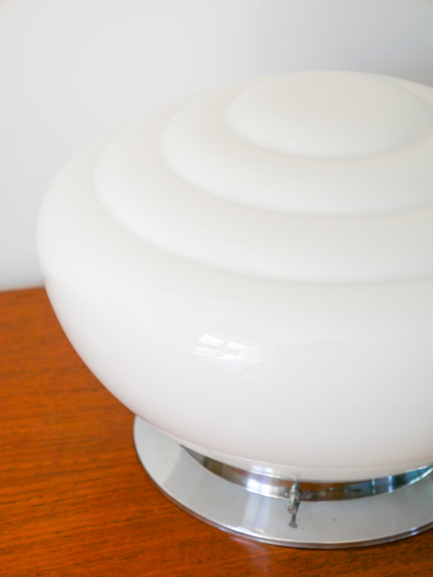 Plafonnier / applique en opaline, Blanc, Forme Organique, Design, 1970