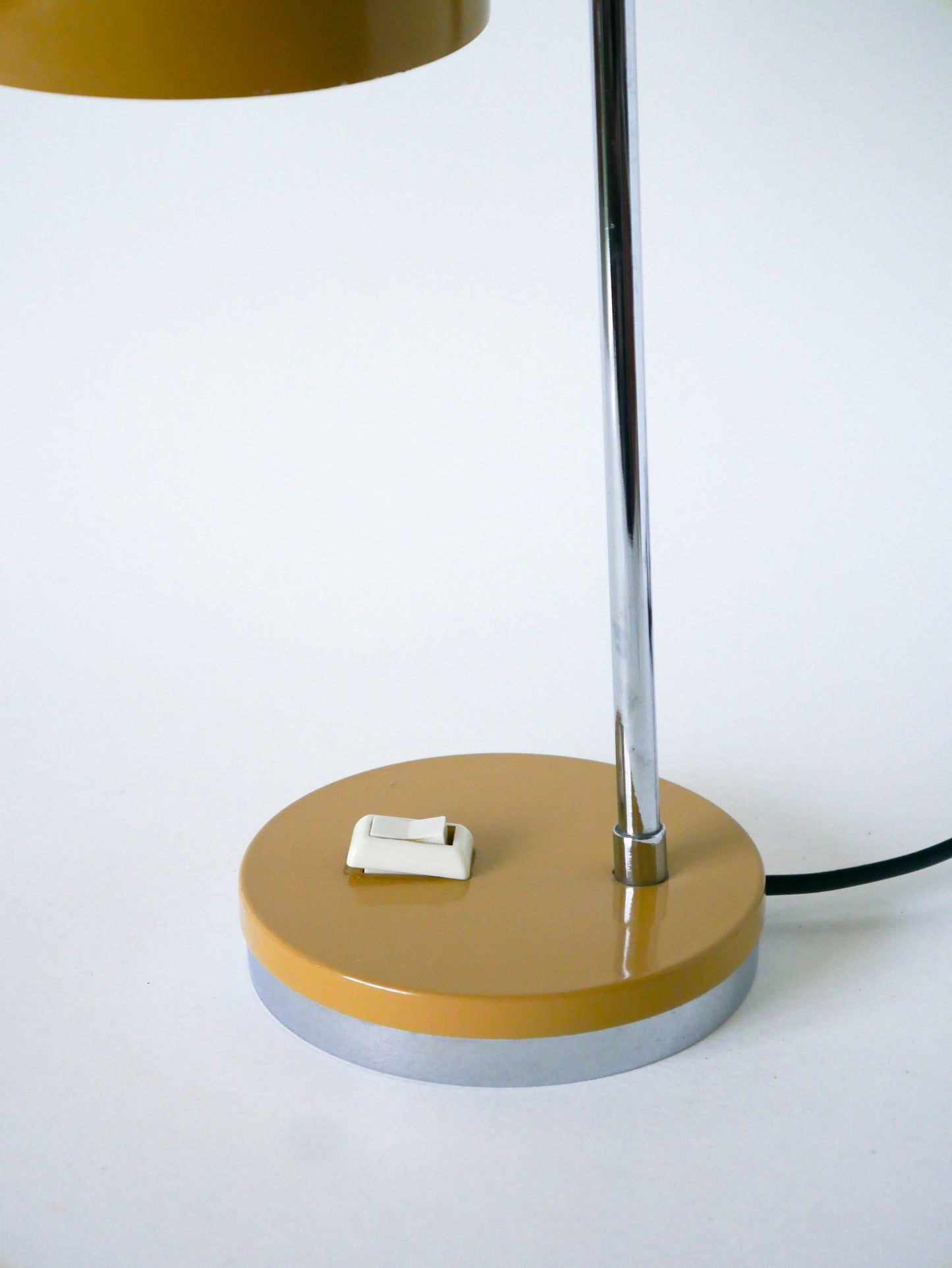 Lampe de bureau en métal, Beige & Chrome, 1970