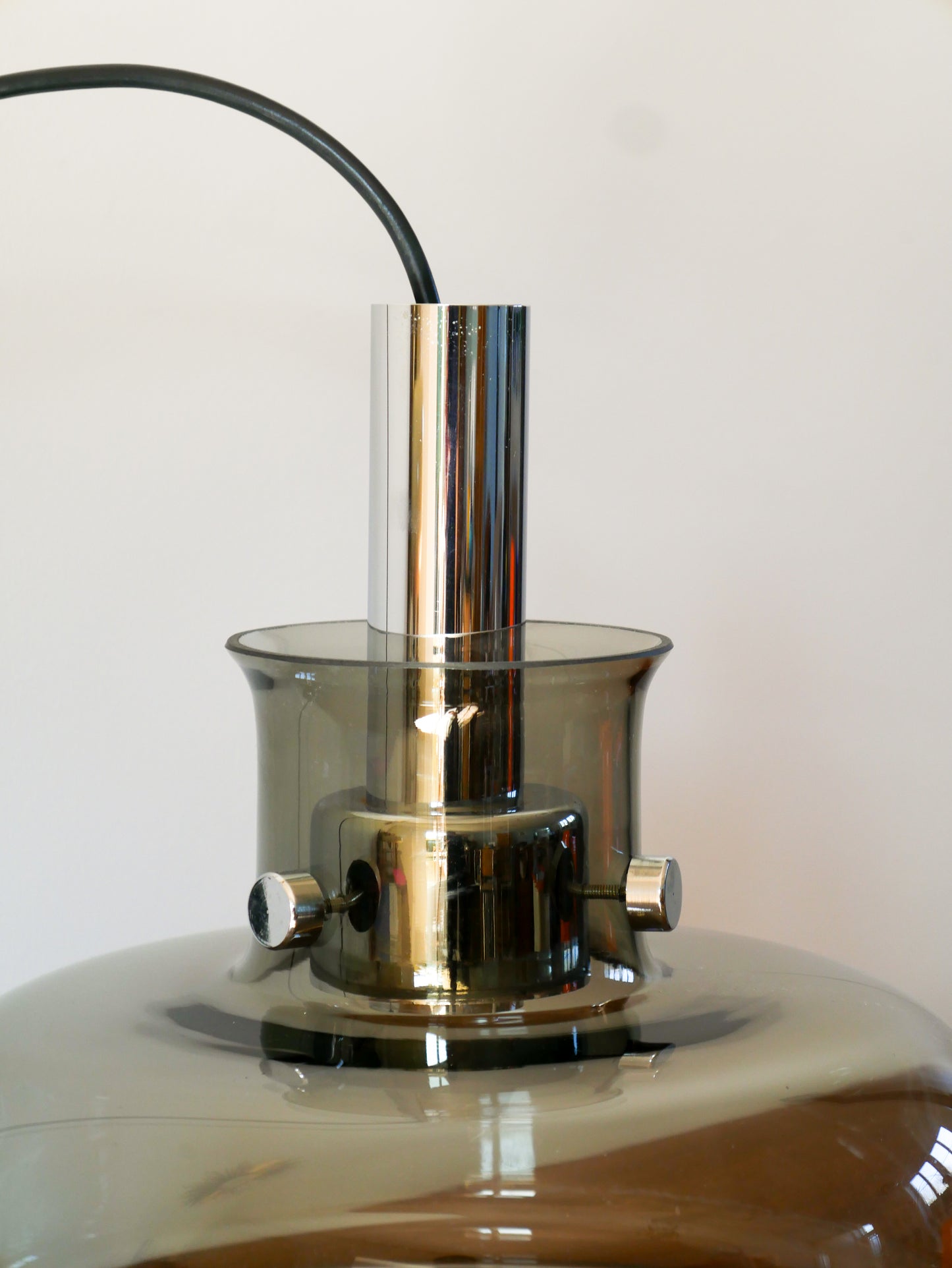 Suspension en verre fumé et globe, Design, 1970