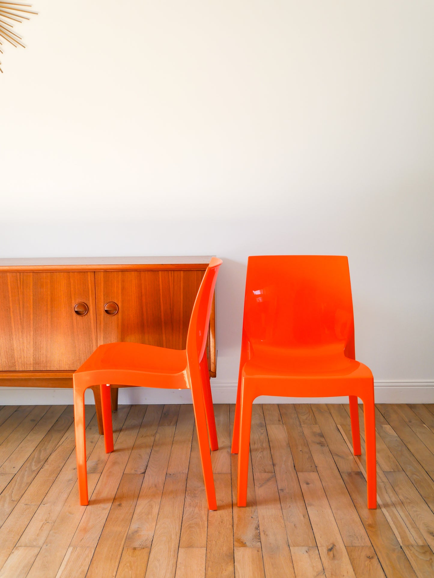 Paire de chaises en plastique Orange, Made in Italy, 1970
