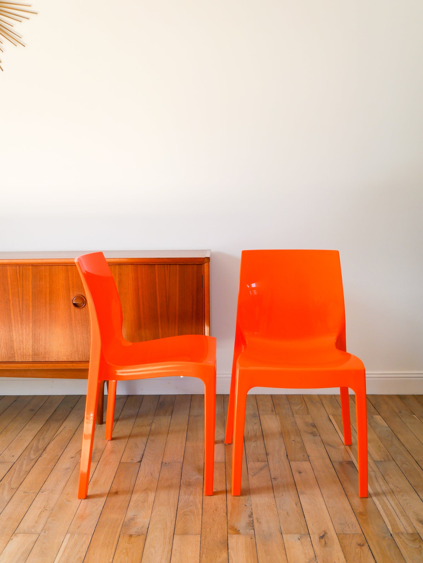 Paire de chaises en plastique Orange, Made in Italy, 1970