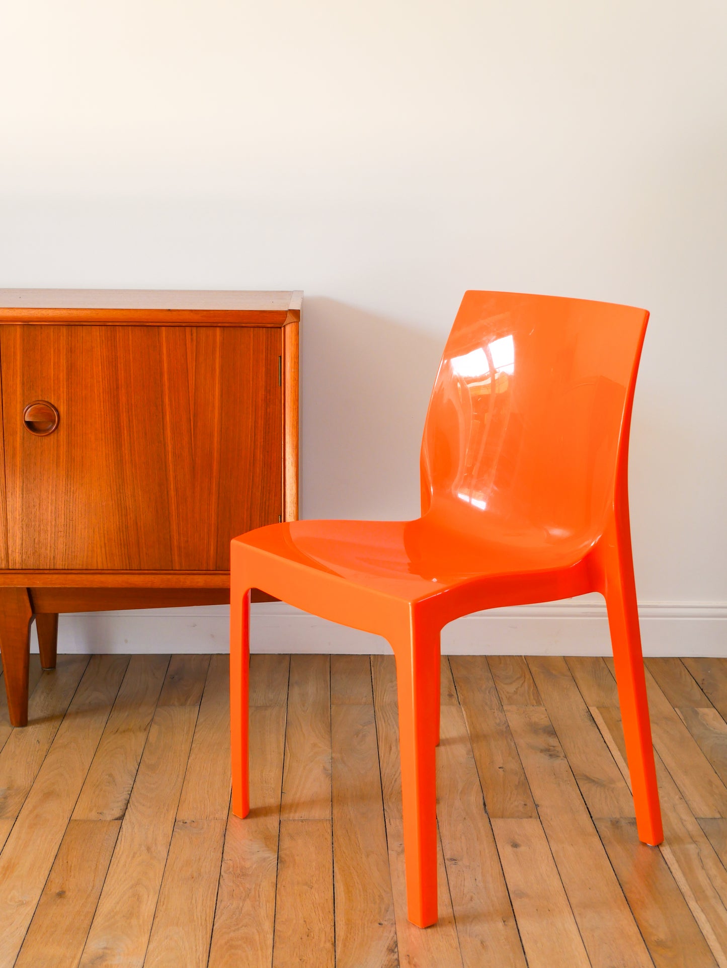 Paire de chaises en plastique Orange, Made in Italy, 1970