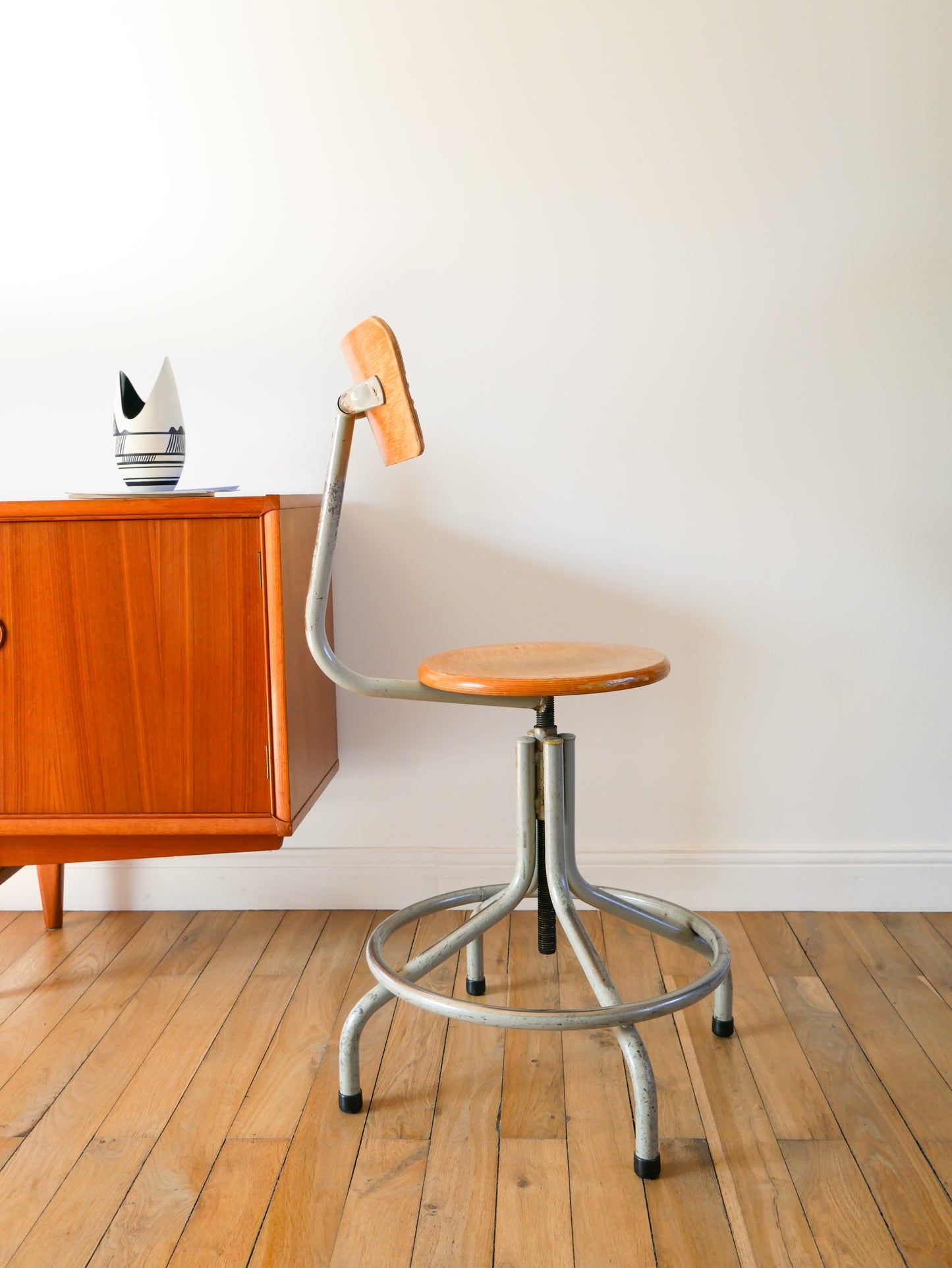 Chaise d'architecte haute, en bois et fer, hauteur réglable, Design Industriel, 1970
