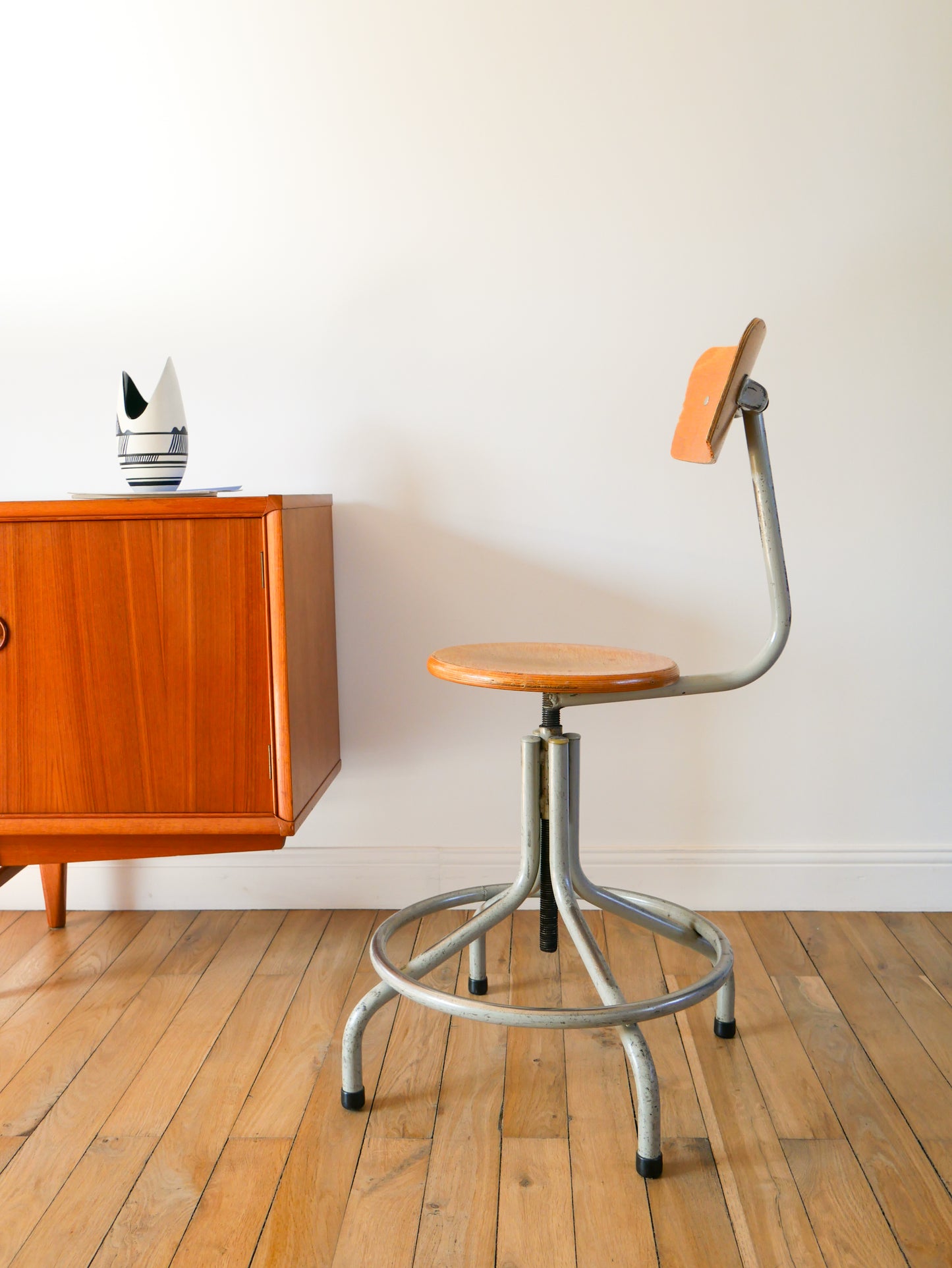 Chaise d'architecte haute, en bois et fer, hauteur réglable, Design Industriel, 1970