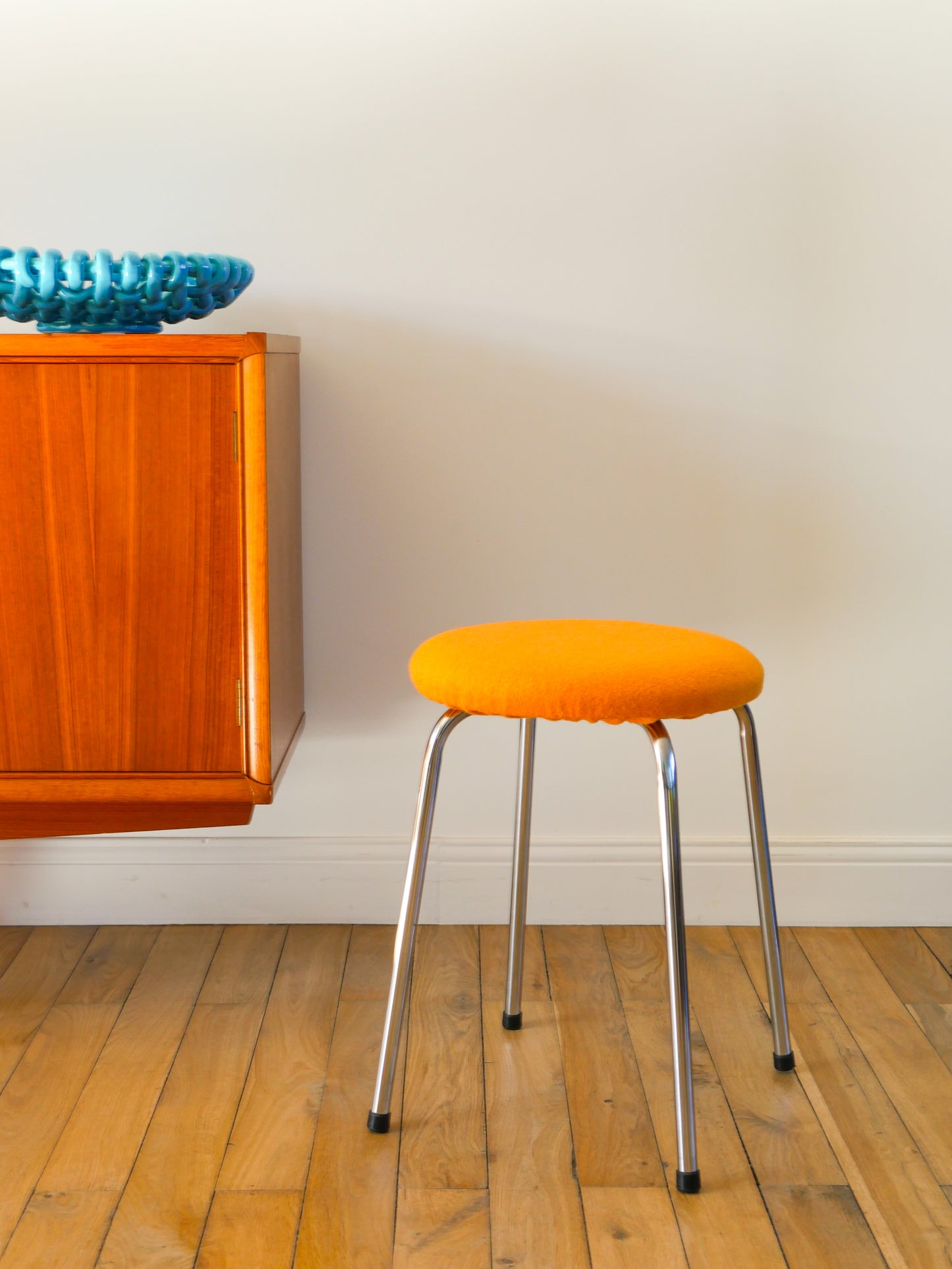 Tabouret en chrome et laine bouillie, Orange, 1970