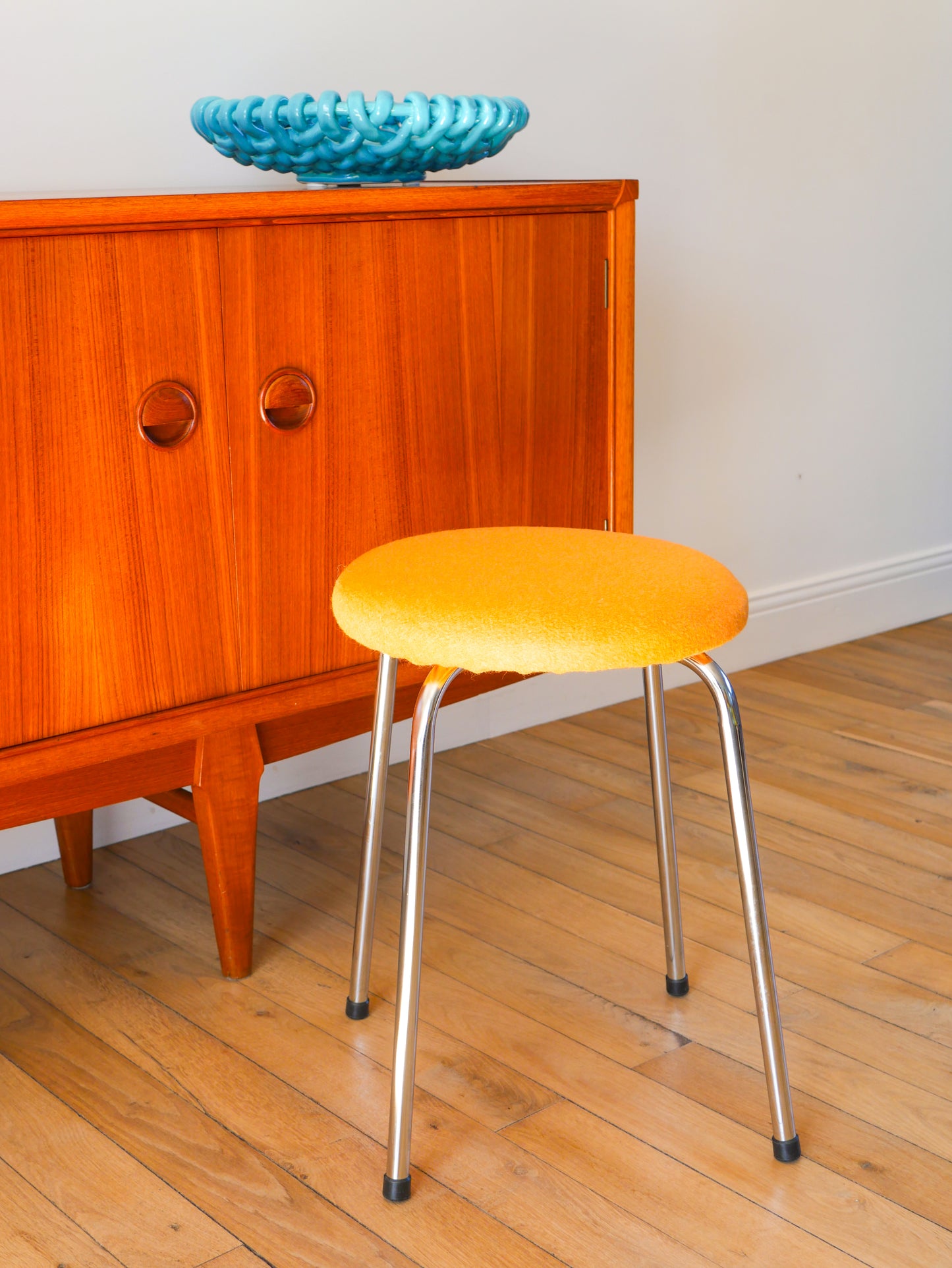 Tabouret en chrome et laine bouillie, Orange, 1970