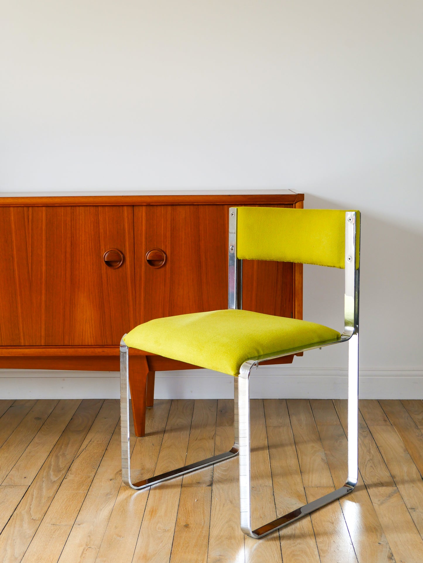 Chaise en chrome et Laine Vert Matcha, Design, 1970
