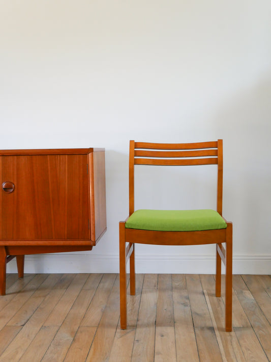Ensemble de 4 chaises Scandinaves en bois de hêtre, retapissées en laine, Green Matcha, 1960