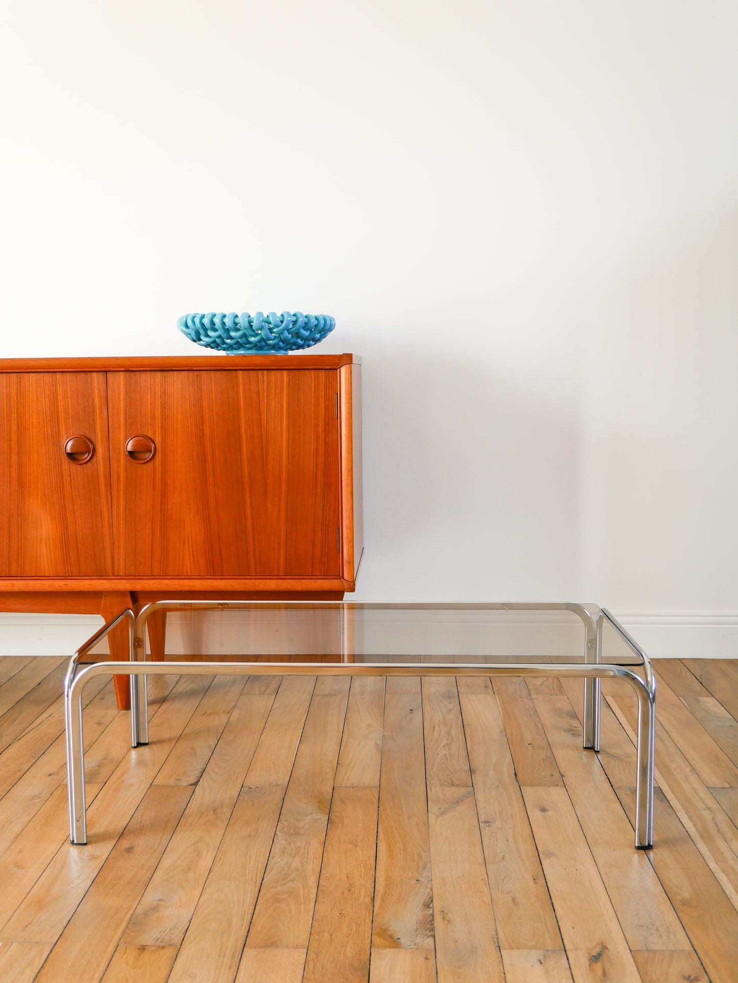 Table basse rectangulaire pieds tubulaires, Design, 1970 - 90 X 43 X 36 cm