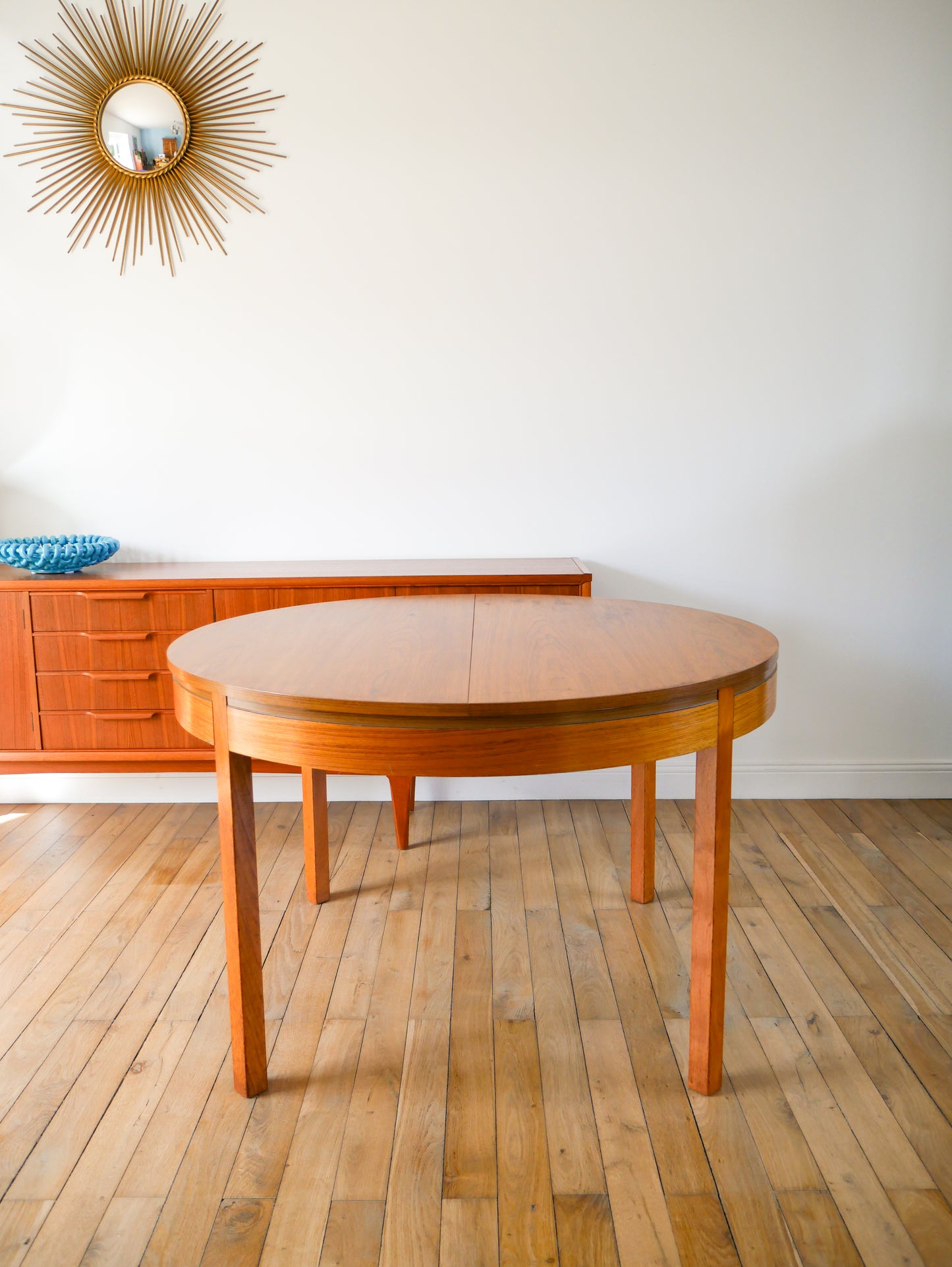 Grande table ronde de salon en bois, style Scandinave, 1960