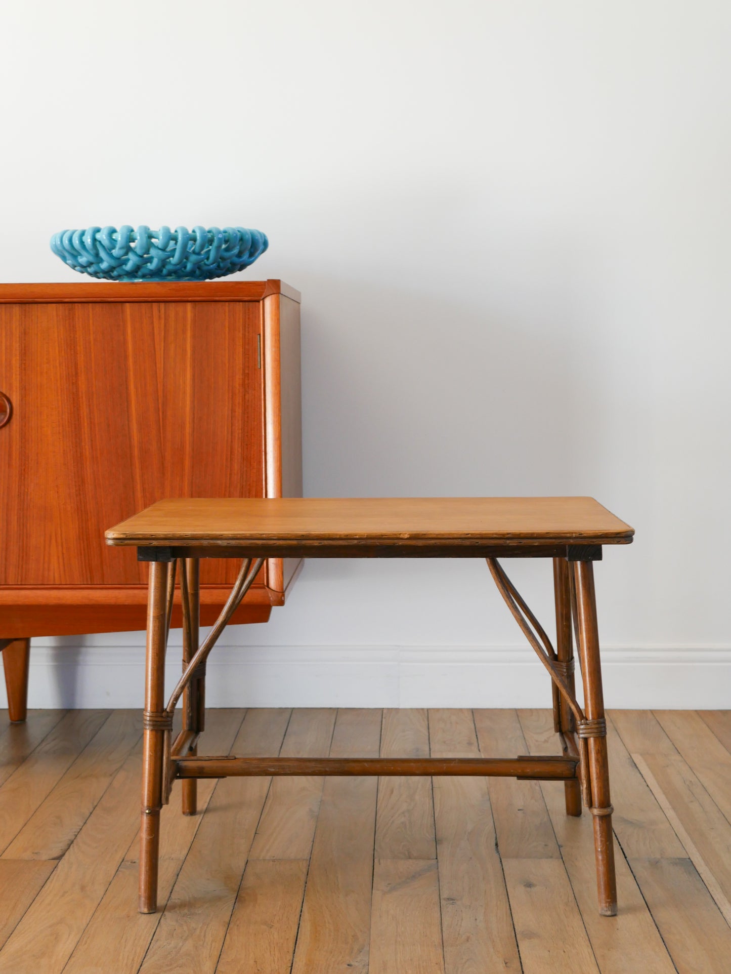 Table basse en rotin et placage bois, 1960