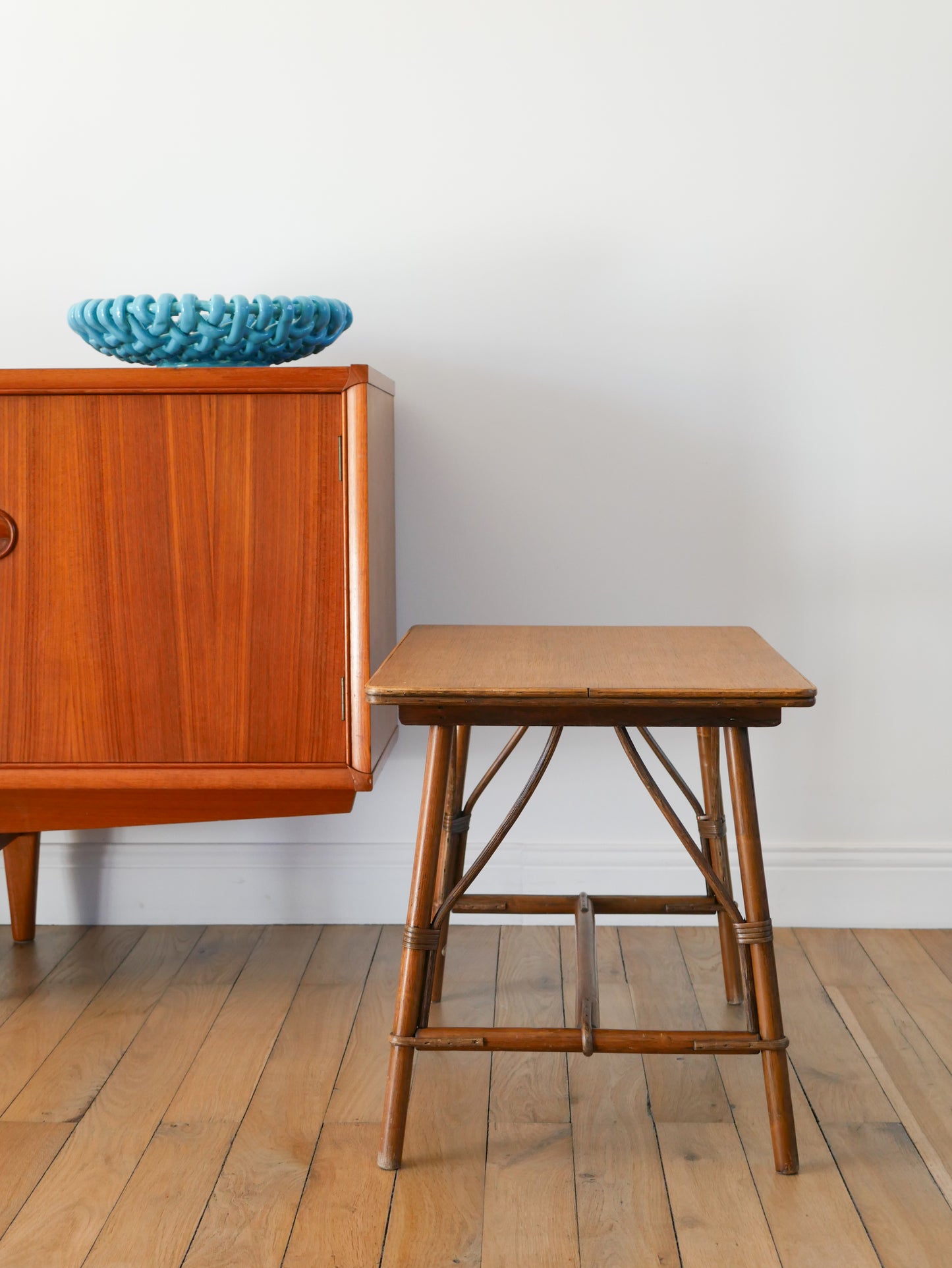 Table basse en rotin et placage bois, 1960