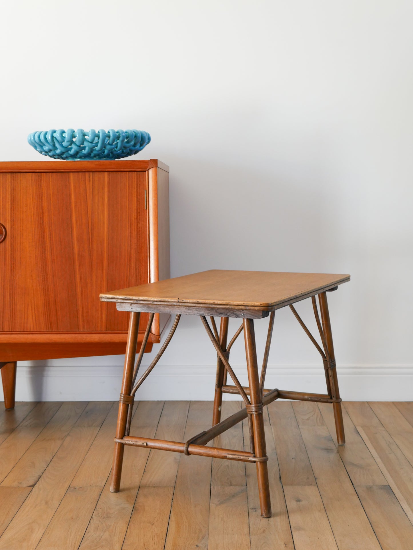 Table basse en rotin et placage bois, 1960
