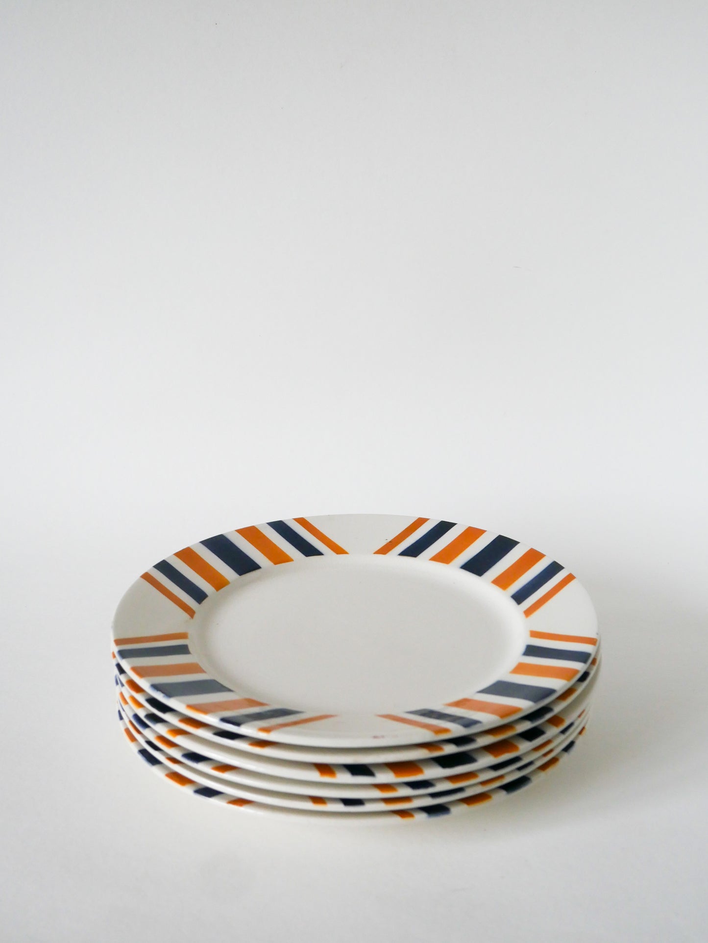 Lot de 6 assiettes plates à rayures, HBCM modèle "Eskualouna", Orange et Bleu, 1960