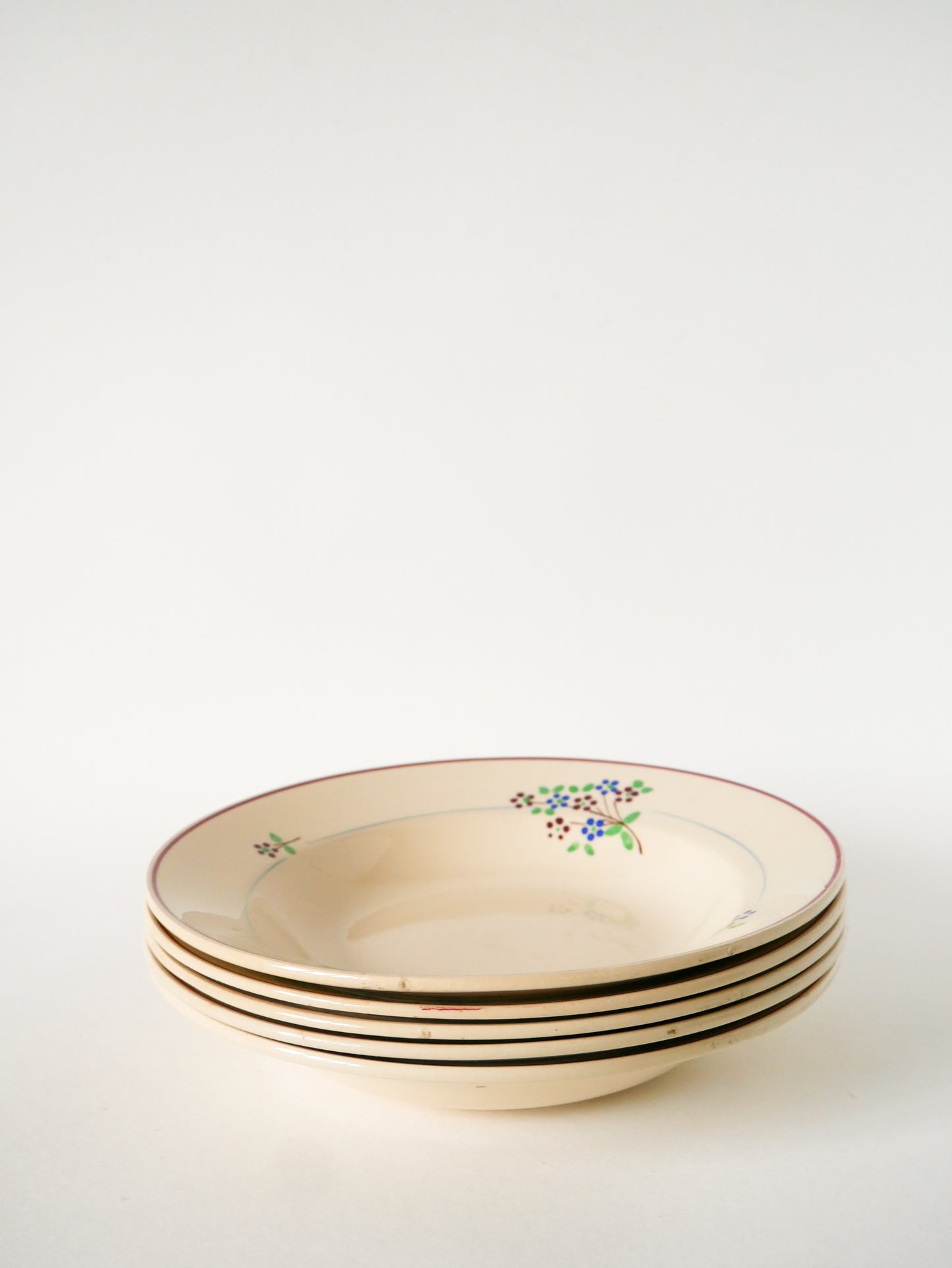 Ensemble de 5 assiettes creuses Moulin des Loups, Modèle "Isabelle", 1950