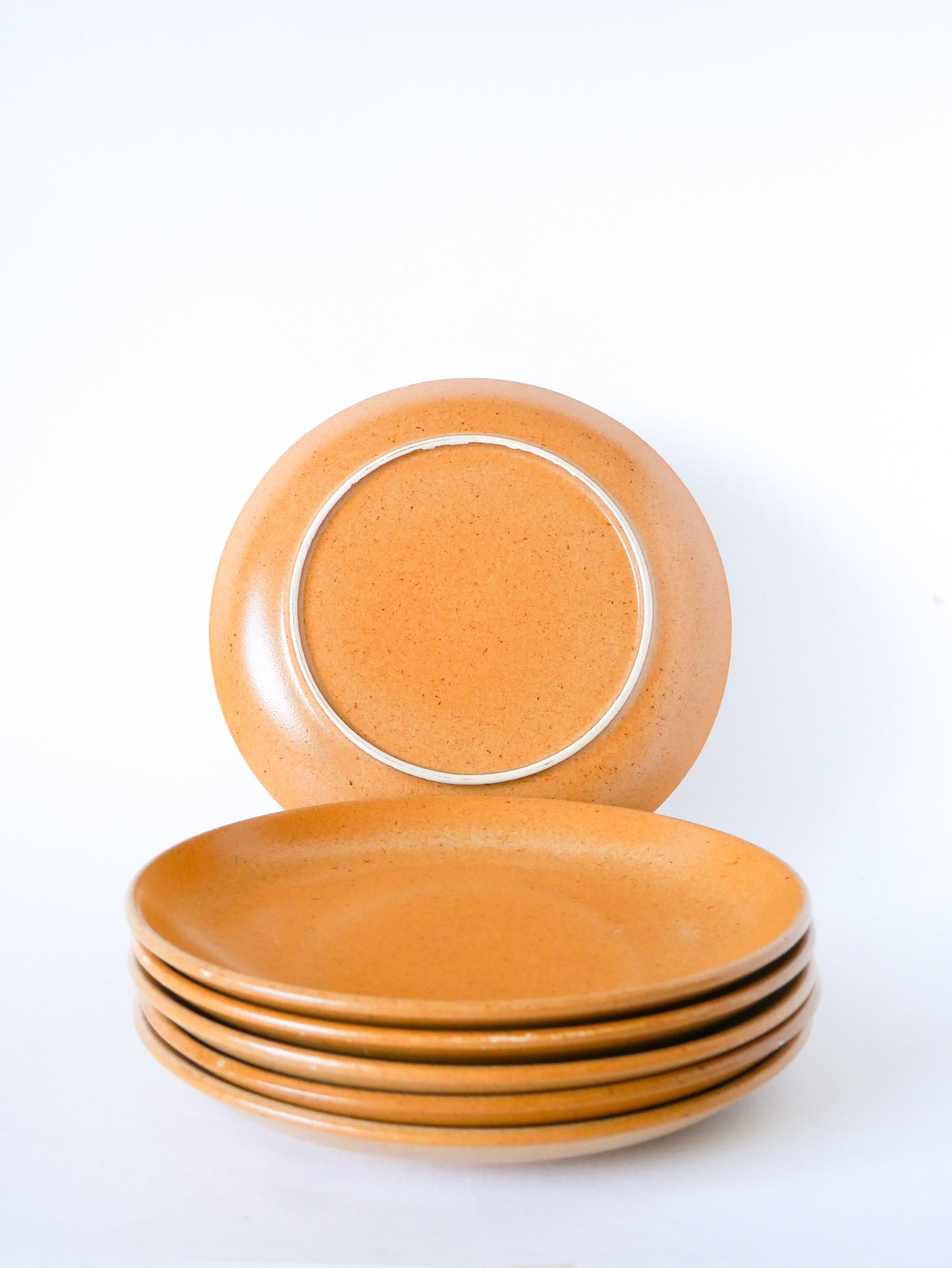 Lot de 6 grandes assiettes en grès, 1970 - 24.5 cm