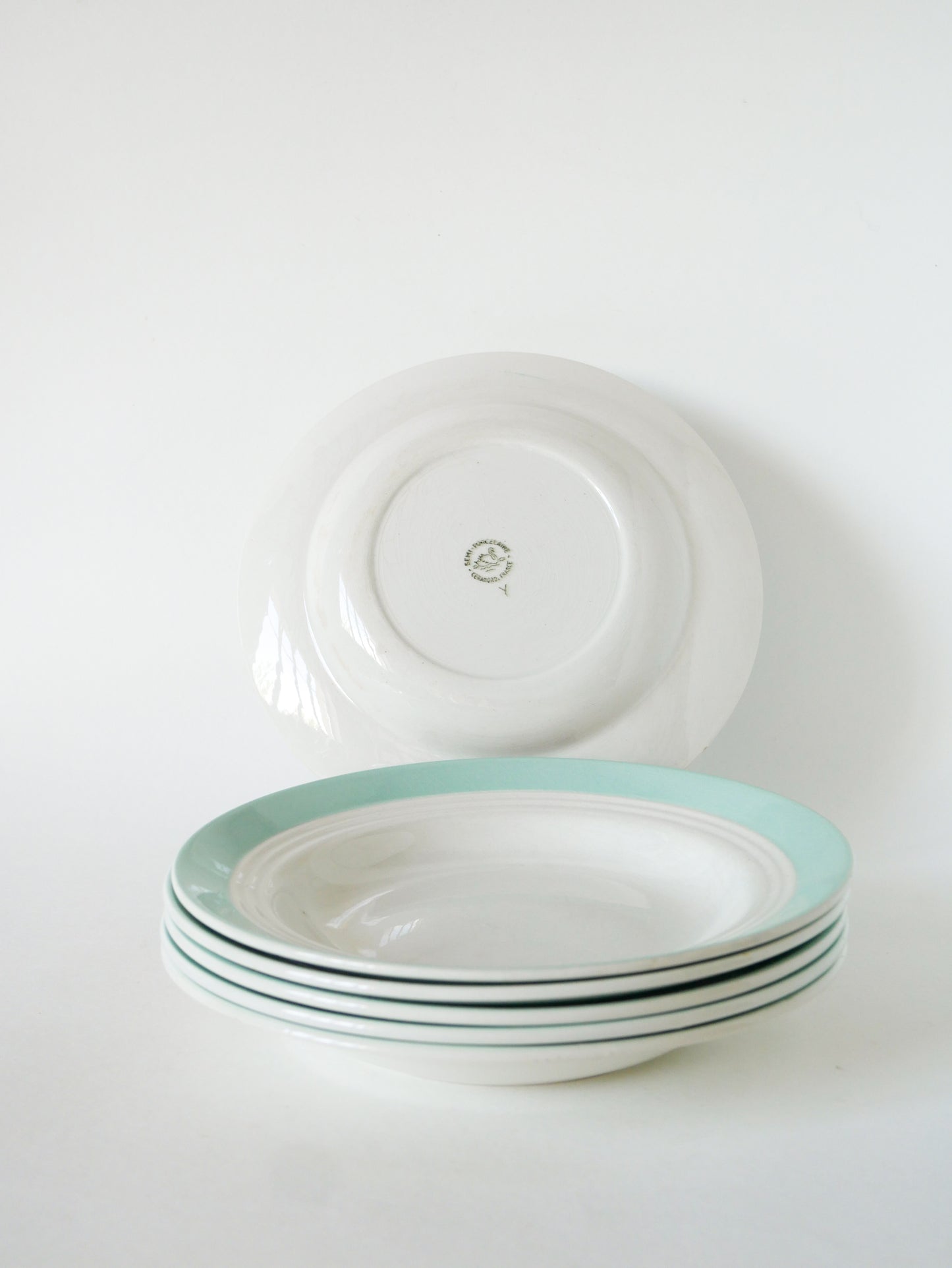 Lot de 6 assiettes creuses St Amand, modèle Ligne, Menthe, 1960