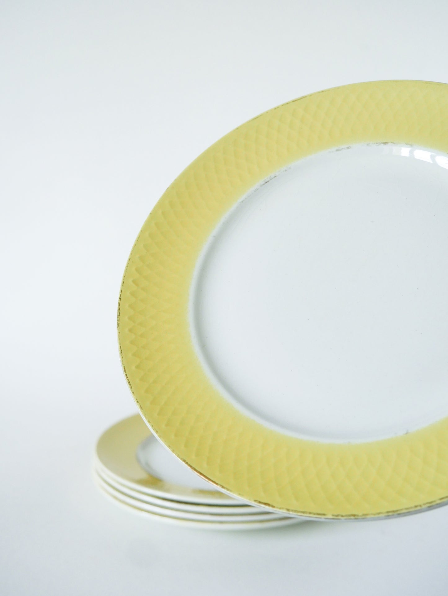 Lot de 5 assiettes à dessert texturées Moulin des Loups, Jaune Poussin, 1960