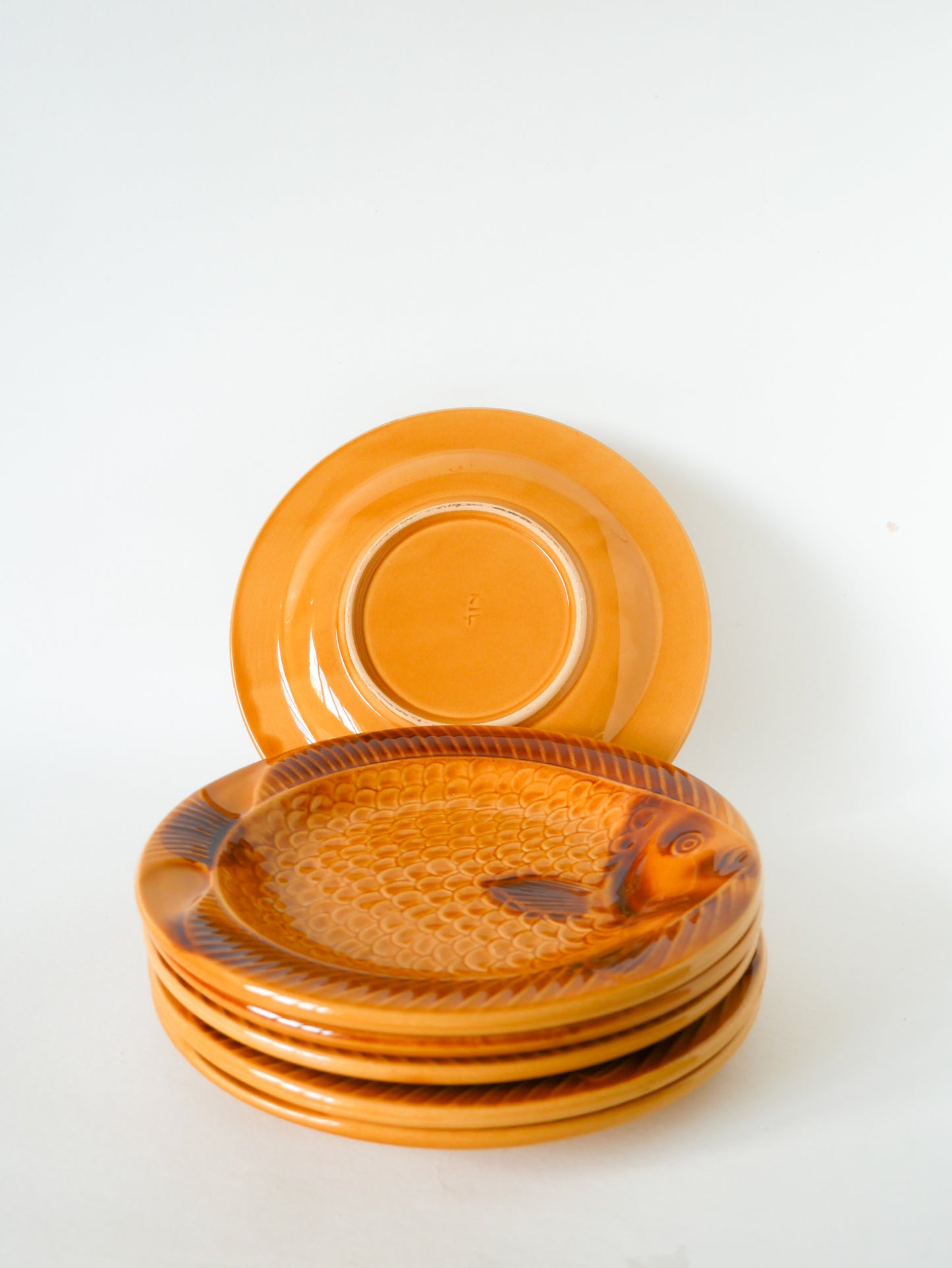 Ensemble de 6 assiettes modèle Poisson, Jaune, 1960