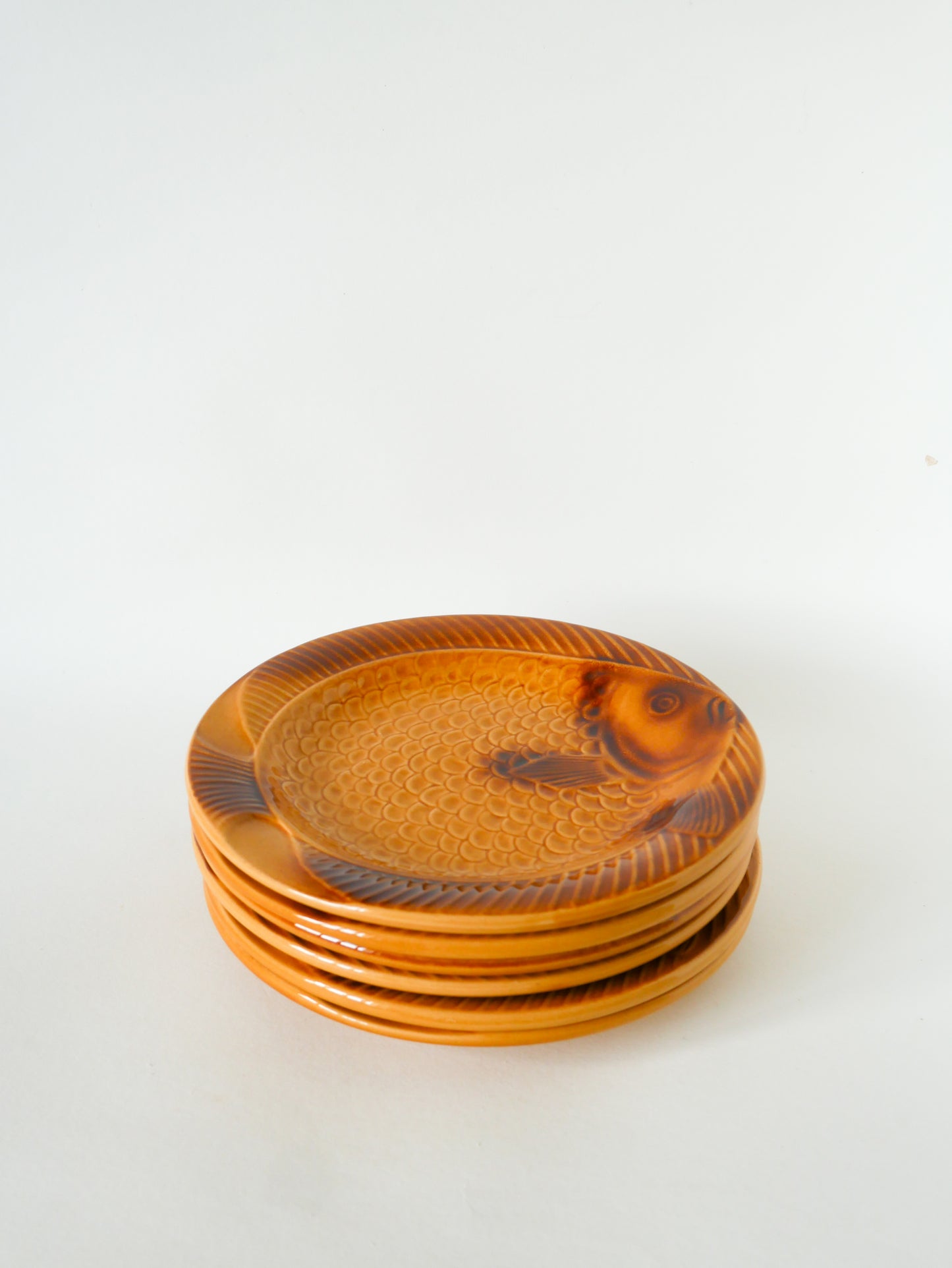 Ensemble de 6 assiettes modèle Poisson, Jaune, 1960